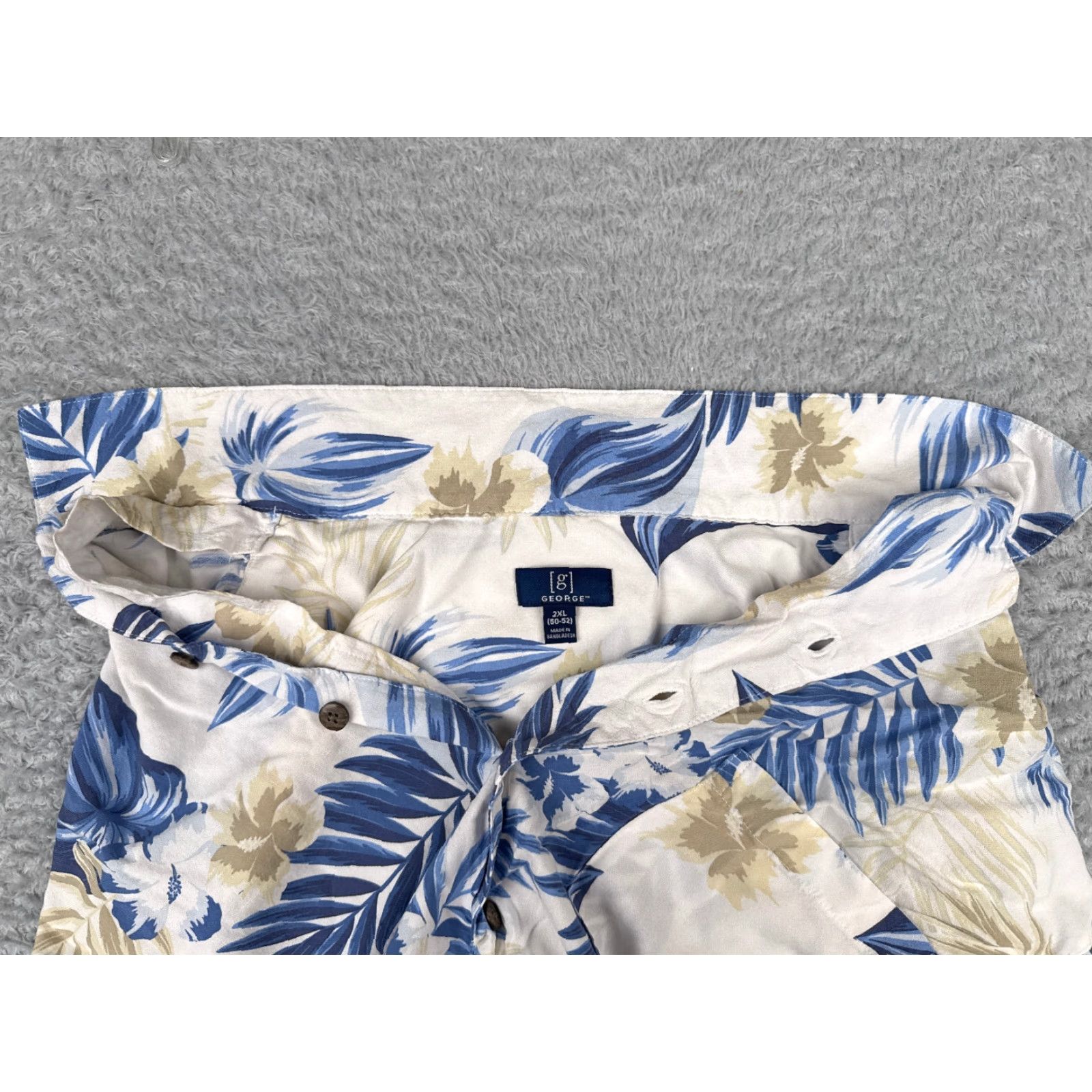 George George Shirt Men 2XL White Blue Floral Hibiscus Button-Up Rayon Hawaiian, Button-Up, Short Sleeve, Regular, George, Floral, Hawaiian, Mens Size US XXL / EU 58 / 5 - 2 Thumbnail