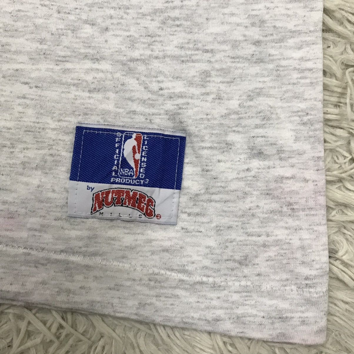 NBA VINTAGE 90s LAKERS NUTMEG MILLS NBA TSHIRT Size US S / EU 44-46 / 1 - 11 Thumbnail