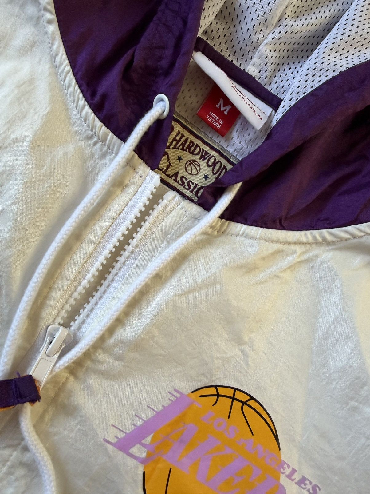 Mitchell & Ness Los Angeles Lakers Mitchell & Ness Hardwood Classics Sz M Size US M / EU 48-50 / 2 - 4 Thumbnail