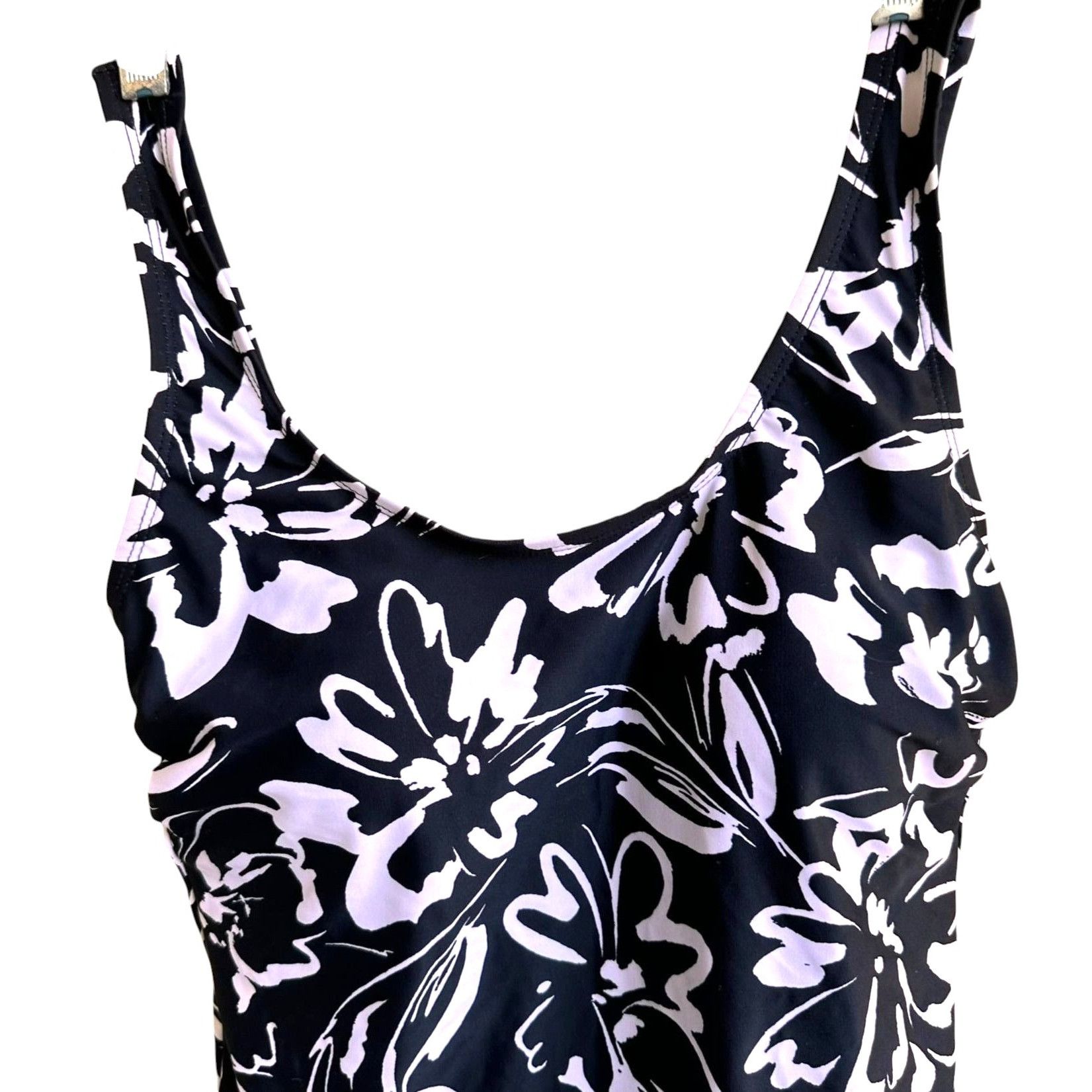 Hurley Hurley Swimsuit Small Petite SP Black White One Piece Floral Size S / US 4 / IT 40 - 3 Thumbnail