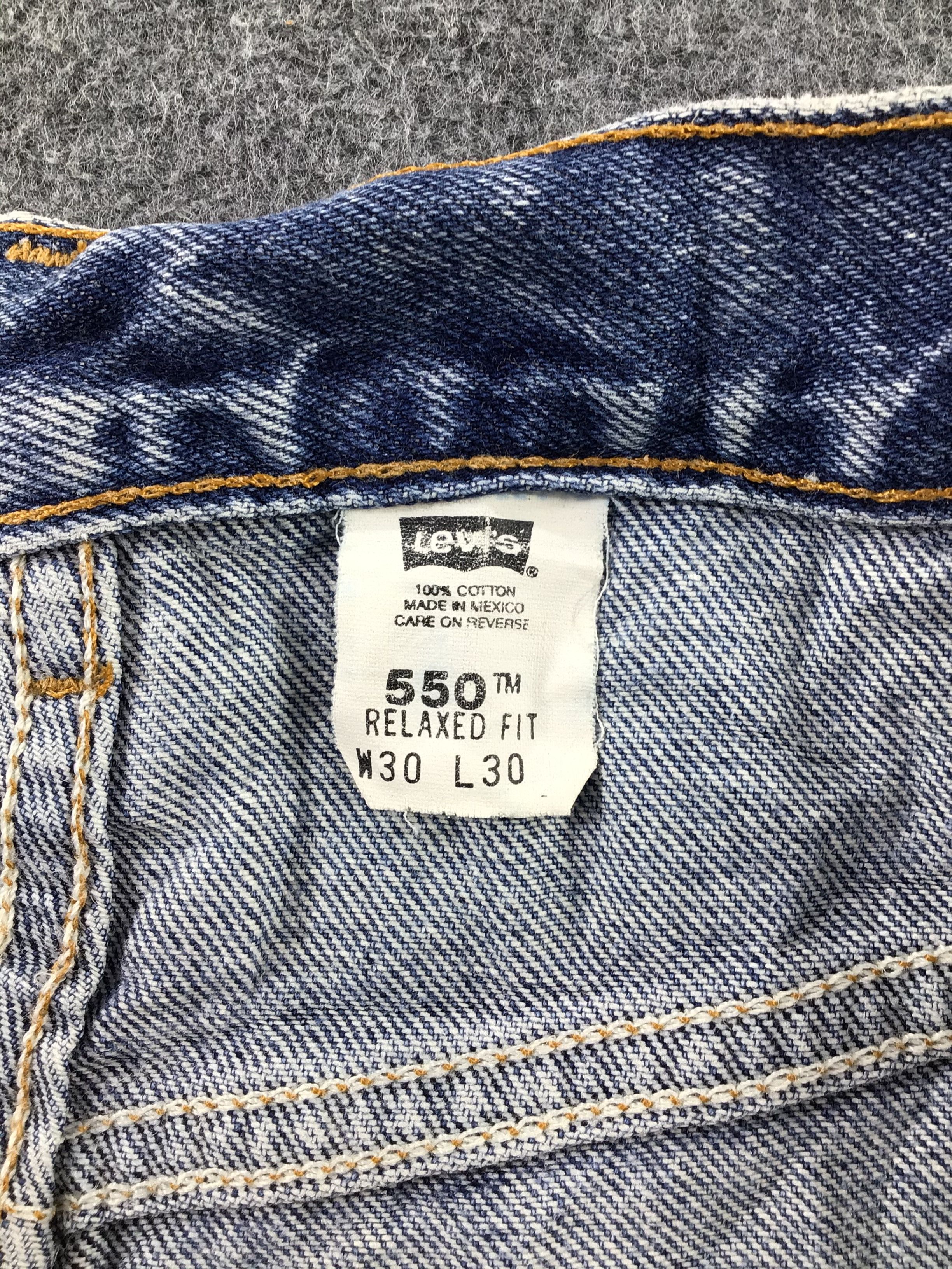 Levi's Vintage Levis 550 Jeans Dirty Faded Blue KJ211 Size US 29 - 10 Thumbnail