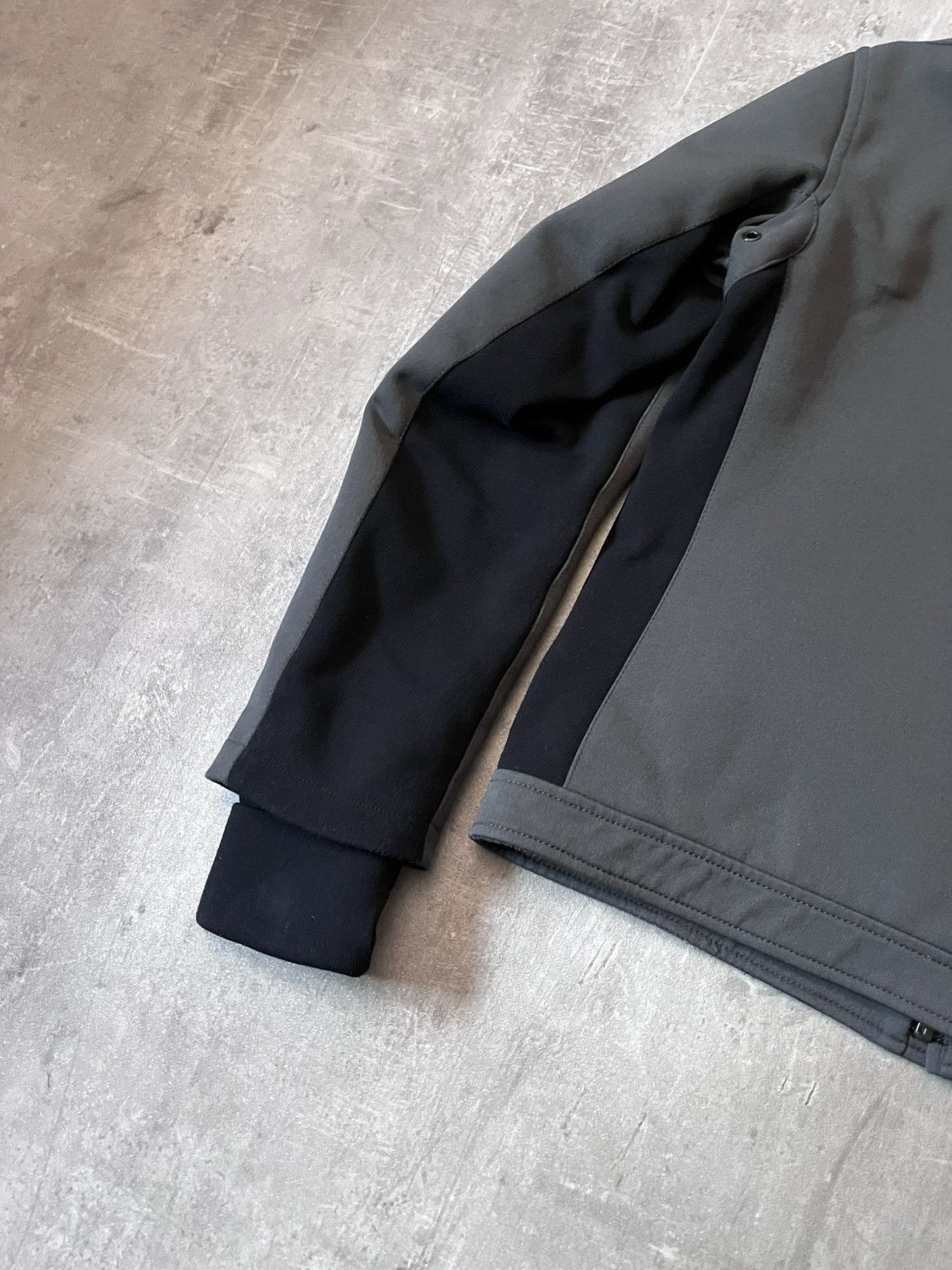 Prada Prada Vintage nylon grey bomber jacket 2000s Size US M / EU 48-50 / 2 - 10 Thumbnail