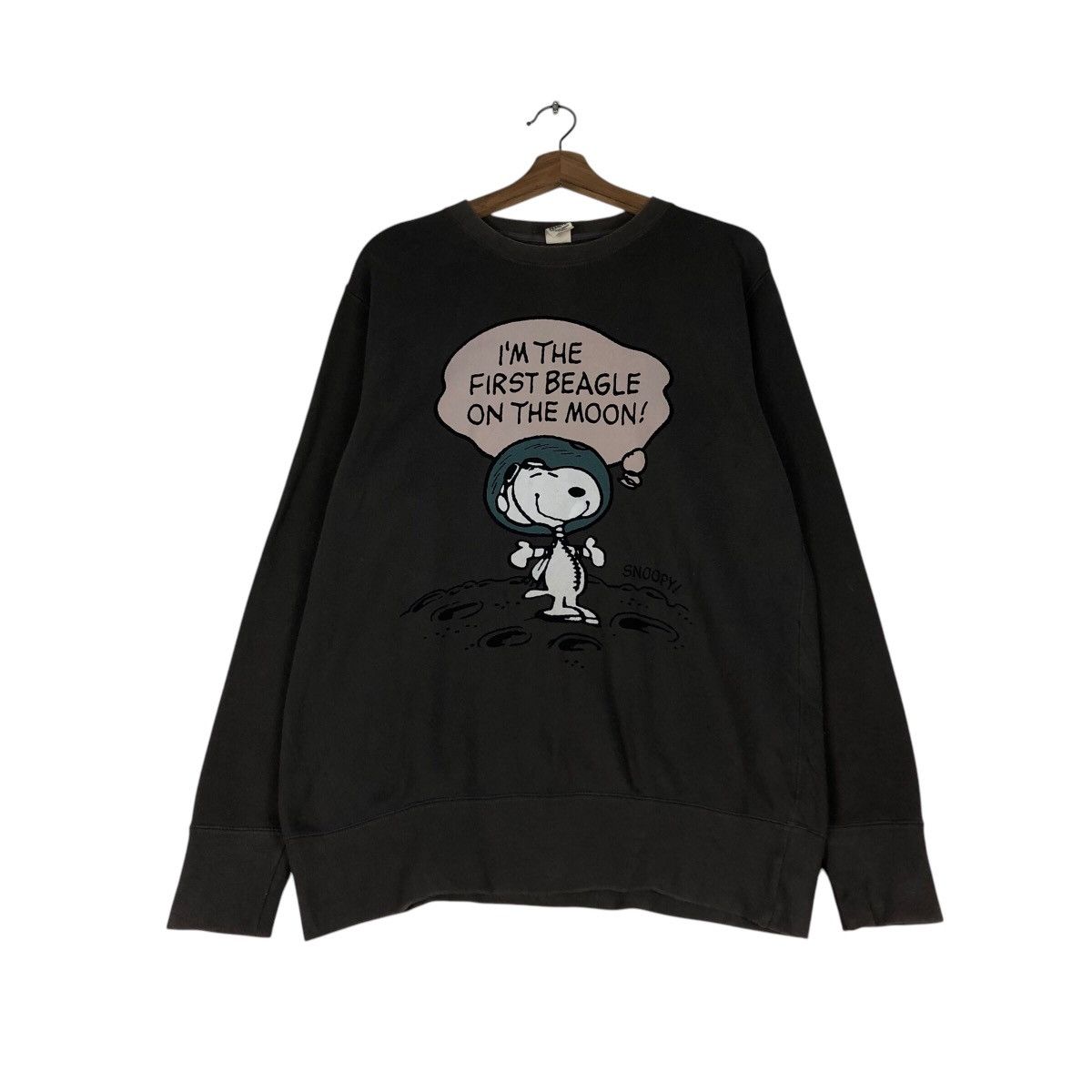 Japanese Brand Vintage Uniqlo UT First Beagle on the Moon Snoopy Sweatshirt Size US M / EU 48-50 / 2 - 3 Thumbnail