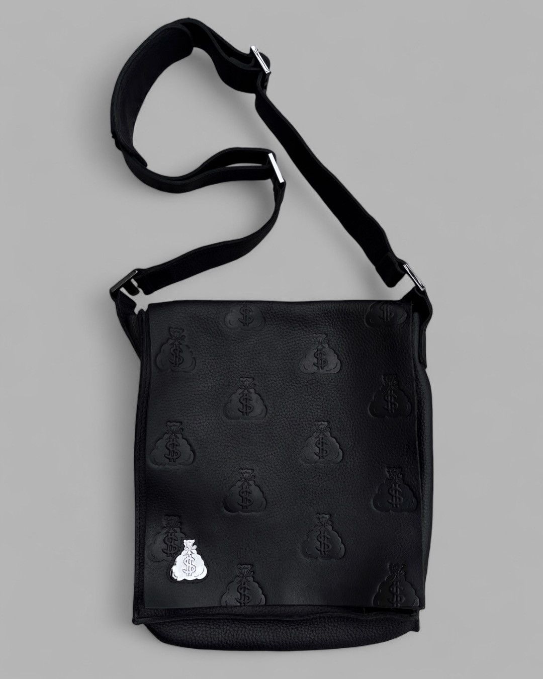 KISS KISS Rock Band Gene Simmons LE MONEY BAG $ Size ONE SIZE - 1 Thumbnail