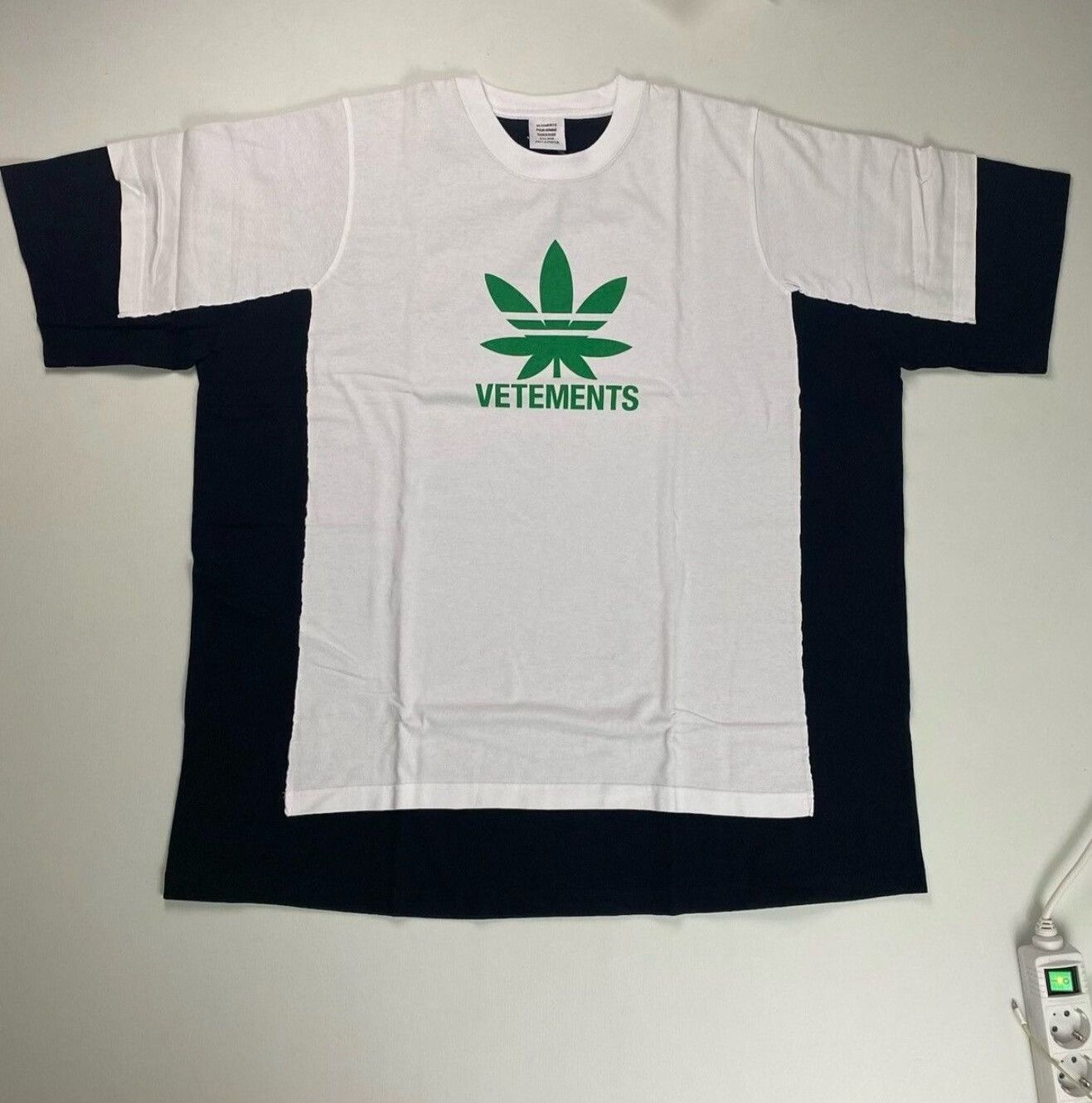 Vetements Vetements Eye Of Horus Black Oversized T-Shirt | Grailed