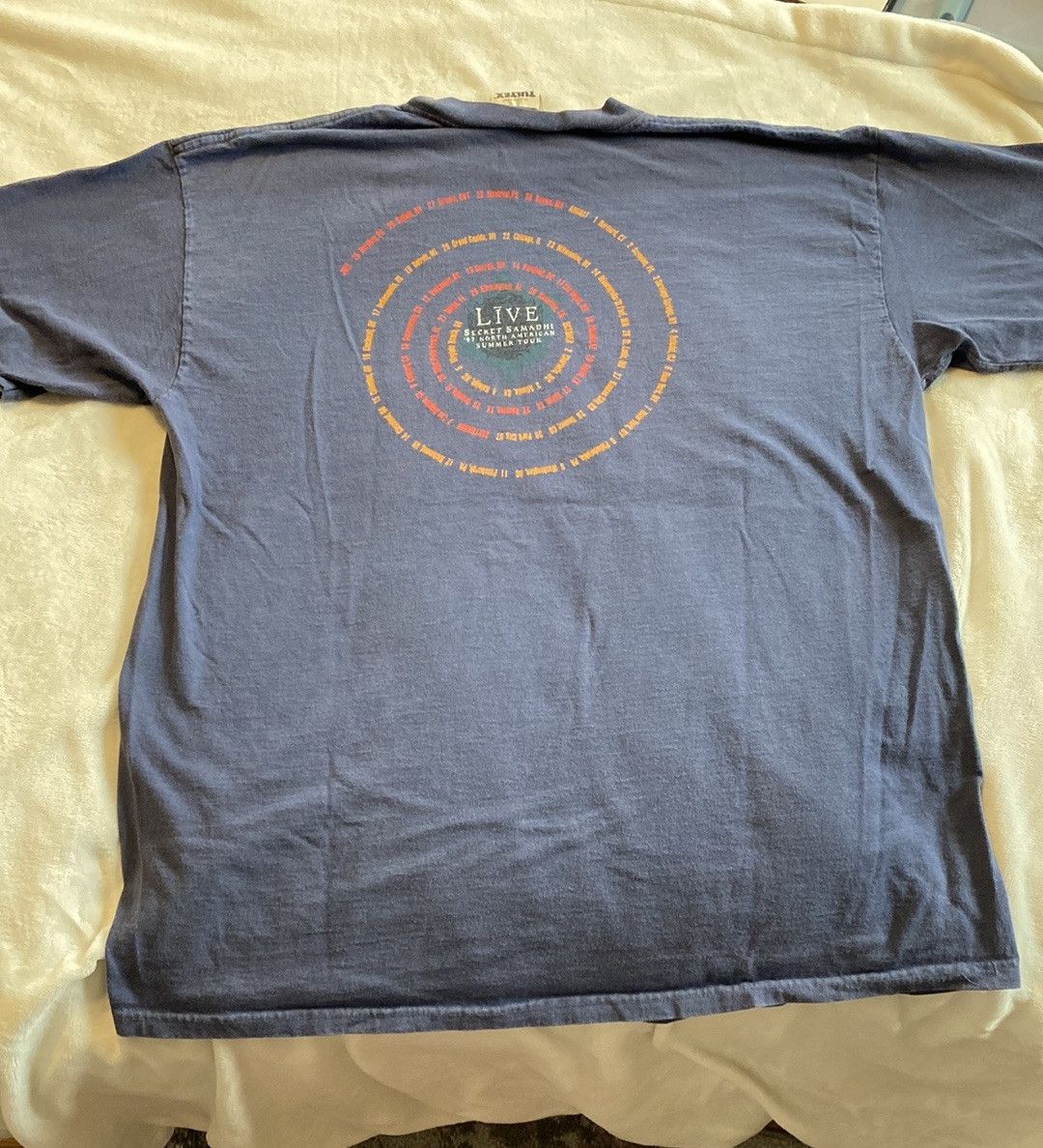 Vintage Vintage Live Blue Secret Samadhi Tour T-Shirt Size US XL / EU 56 / 4 - 3 Thumbnail