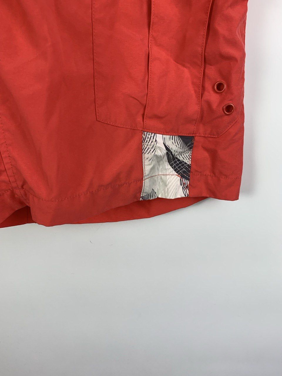 Nike Nike shorts red Vintage M Size US 34 / EU 50 - 3 Thumbnail