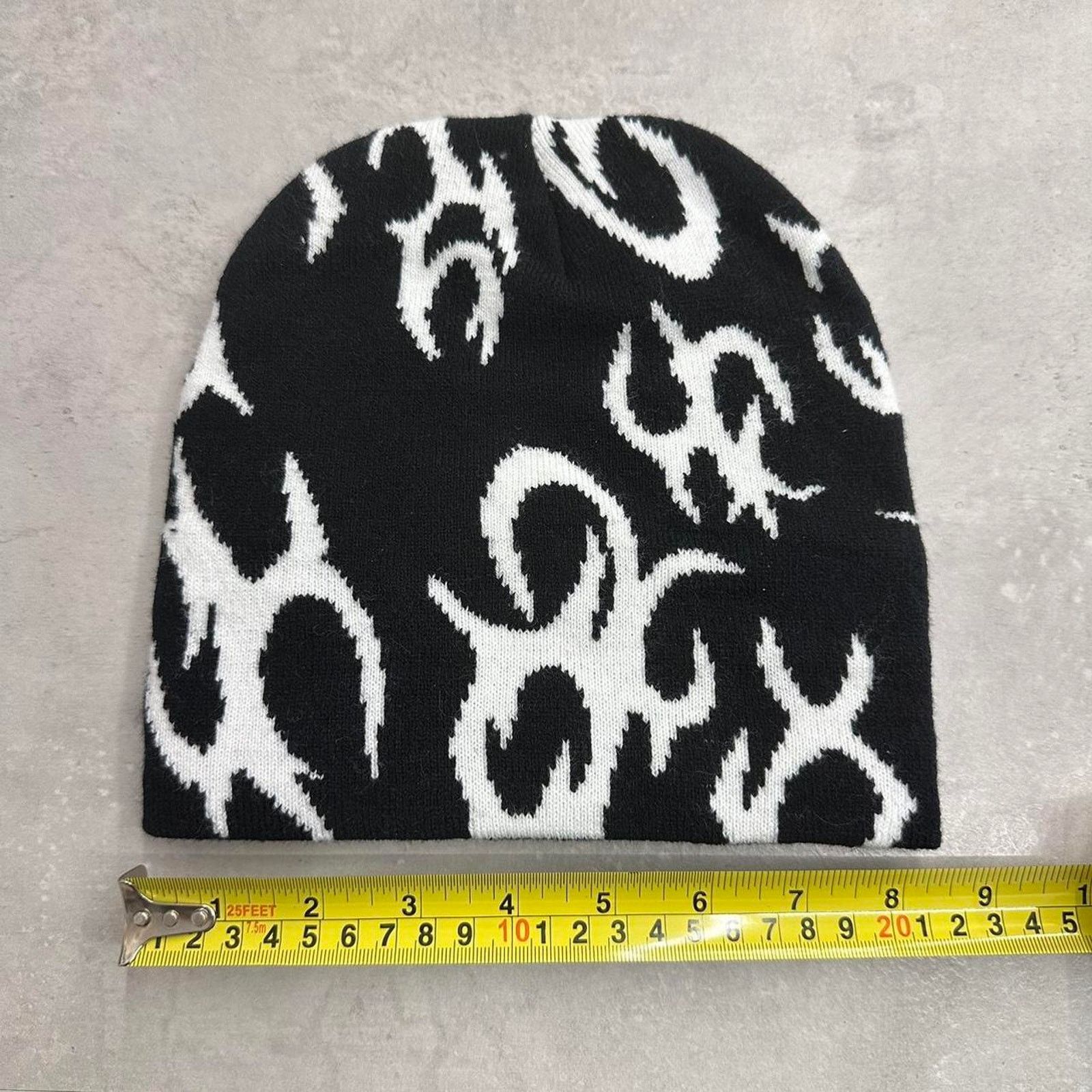 Other Black beanie with unique white WMNS Size ONE SIZE - 2 Thumbnail
