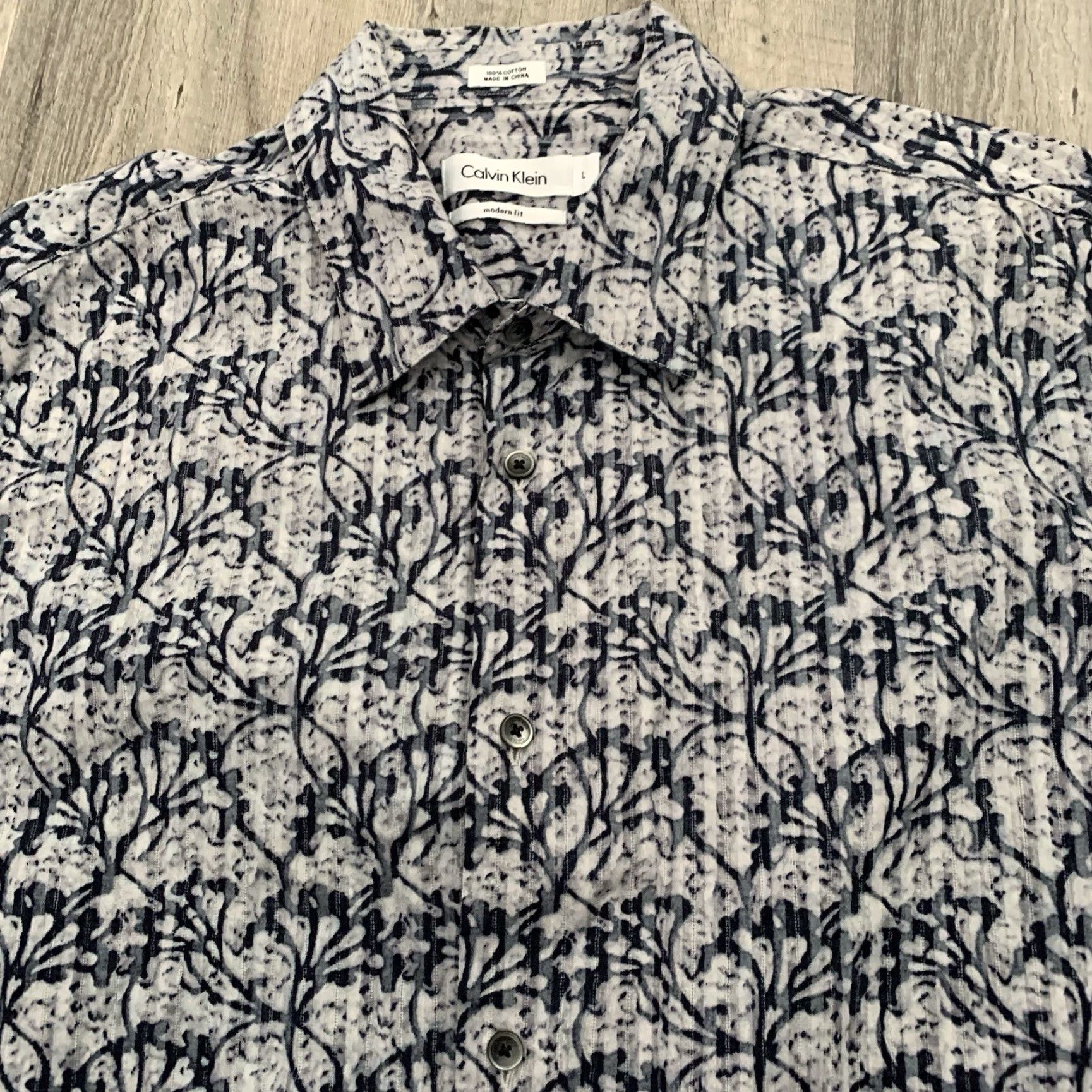 Calvin Klein Calvin Klein Shirt Mens Large Gray Blue Batik Modern Fit Long Sleeve Button Up Size US L / EU 52-54 / 3 - 6 Thumbnail