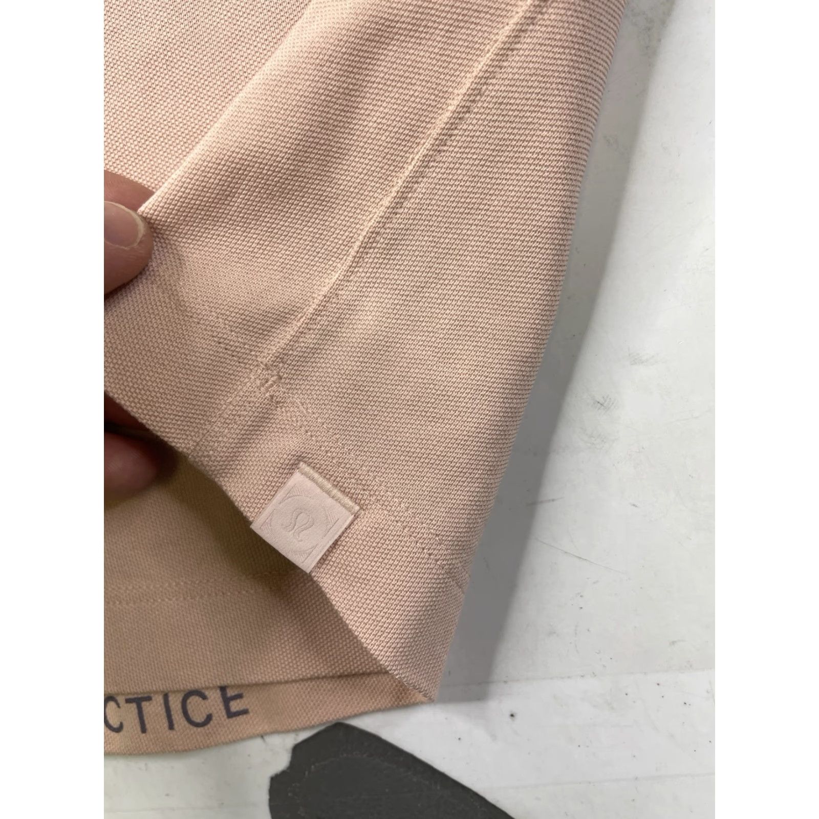 Lululemon VINTAGE Lululemon Breathable Polo Shirt Men’s Small Pink Athletic Performance Shirt (S) Size US S / EU 44-46 / 1 - 4 Thumbnail