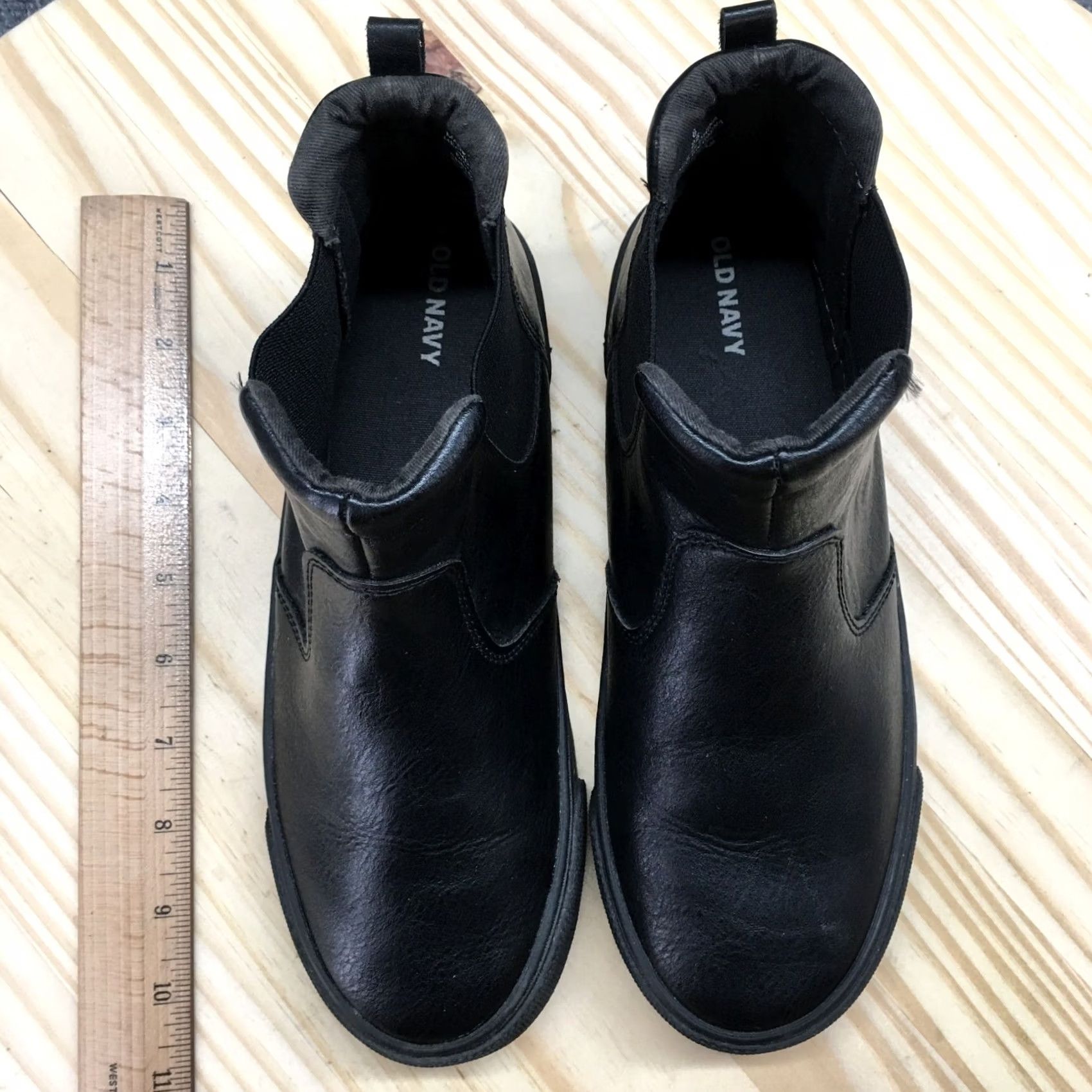 Old Navy Old Navy Boots Chelsea Womens 6 Black Faux Leather Comfort Pull On Flat Heel 6 Black Women's Chelsea Boots Size M / US 6-8 / IT 42-44 - 5 Thumbnail