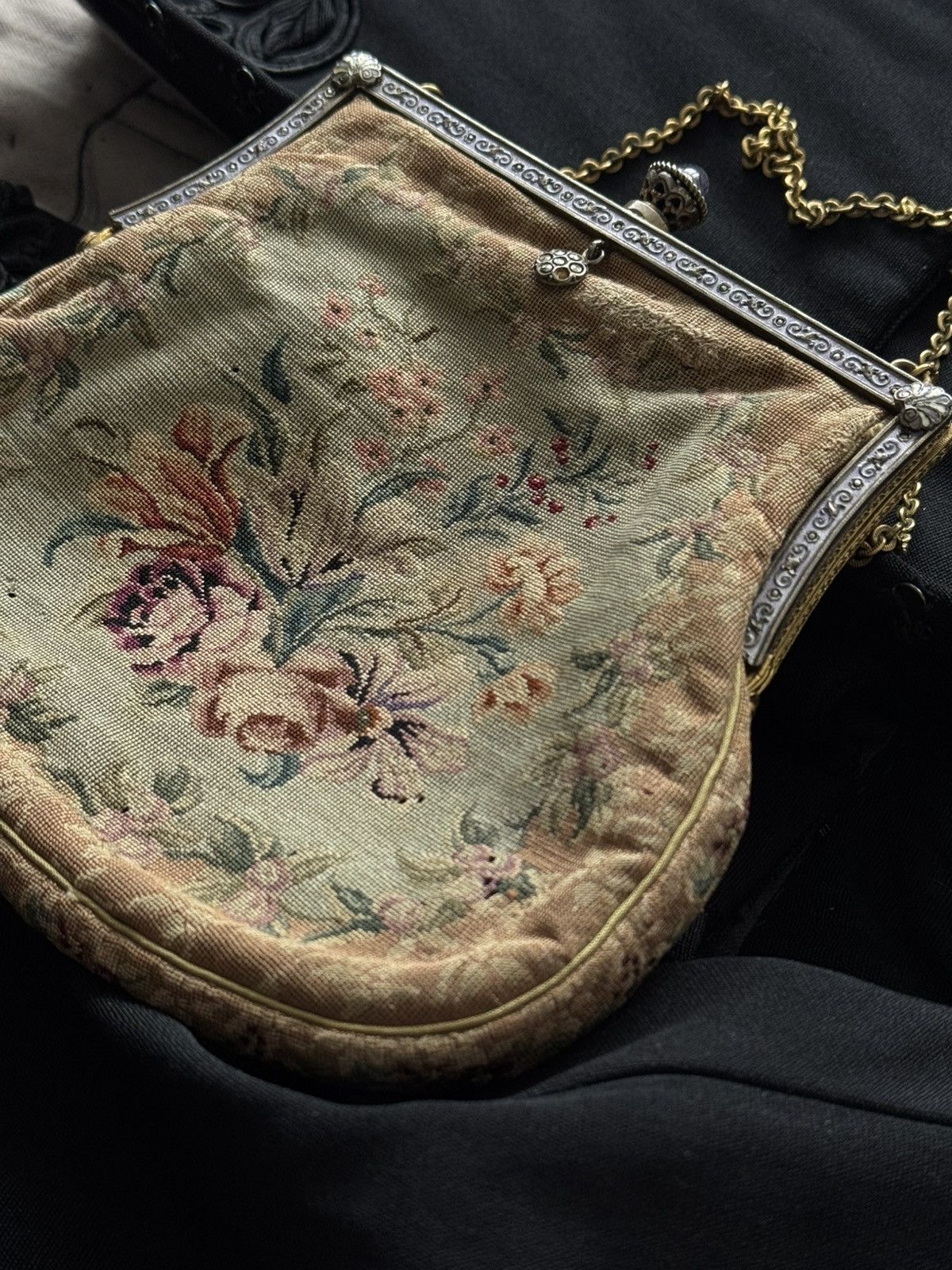 Vintage Antique Petit Point Tapestry Purse Size ONE SIZE - 3 Thumbnail