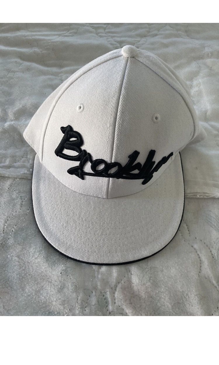 Other Brooklyn Script Embroidery Stretch Fit Hat NWT L/XL Size ONE SIZE - 1 Thumbnail