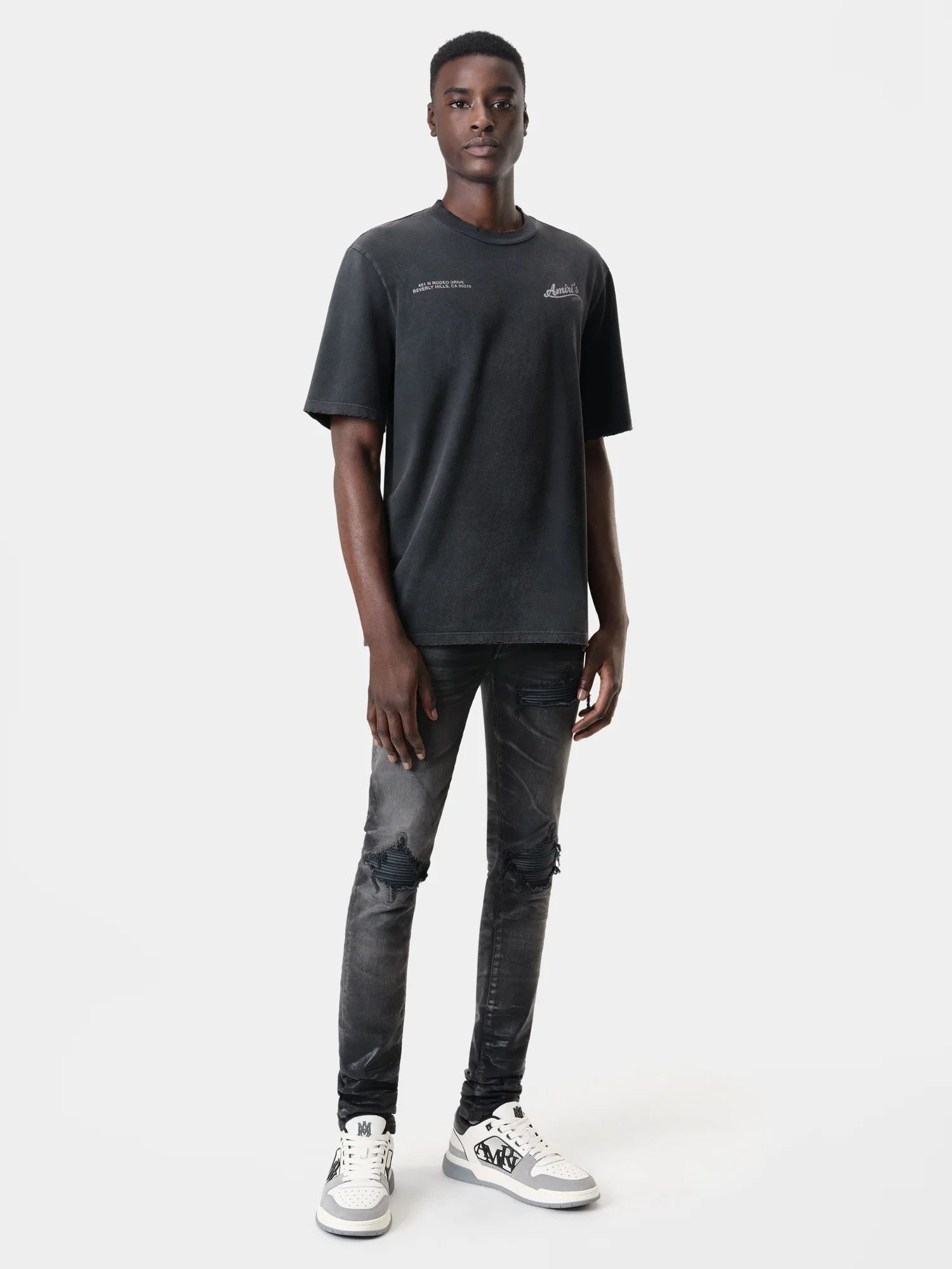Amiri o1orln1025 Cinemas Vintage T-Shirt in Black Size US M / EU 48-50 / 2 - 2 Thumbnail