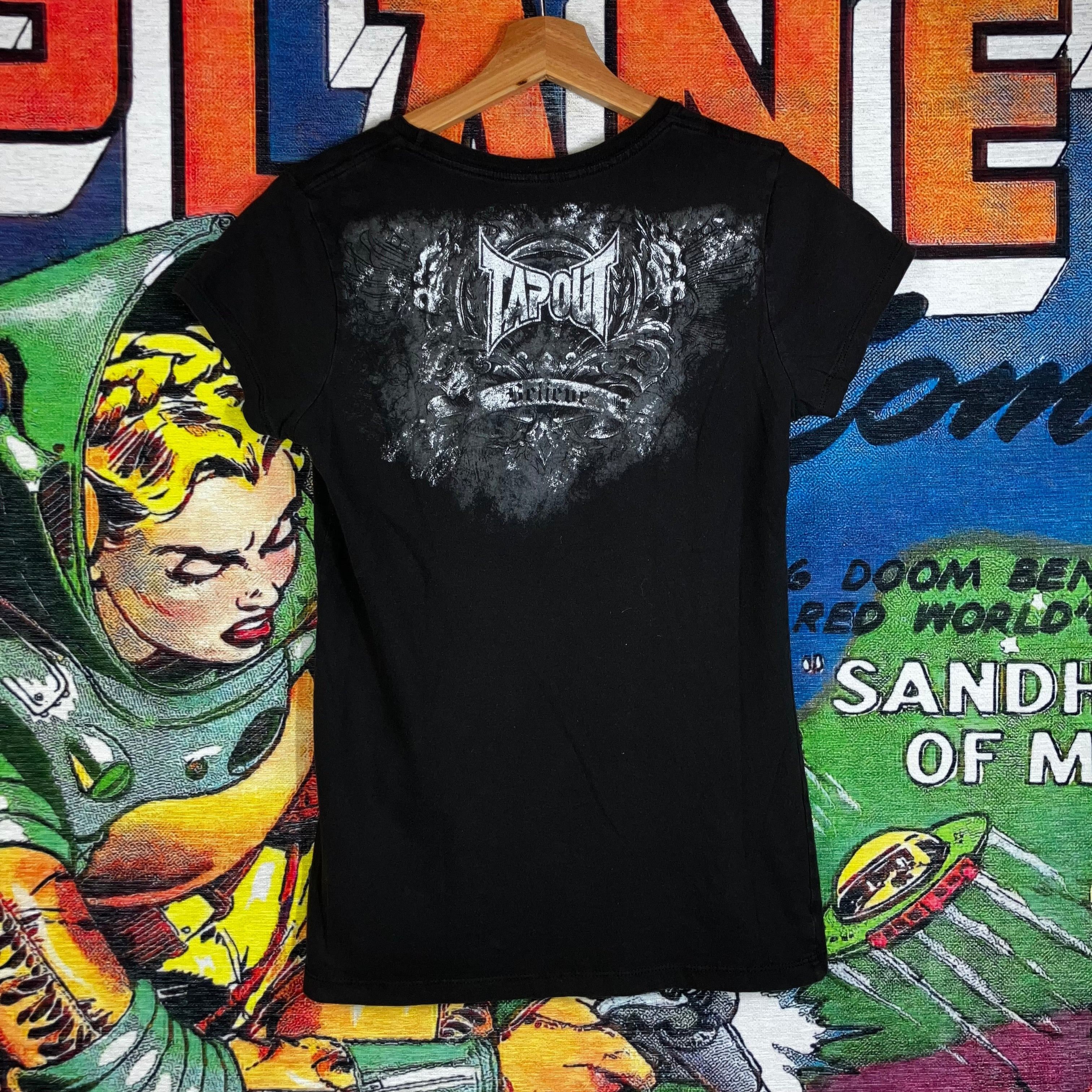 Tapout × Vintage Y2K Tapout Women’s Graphic Tee Size S/M Size M / US 6-8 / IT 42-44 - 2 Thumbnail