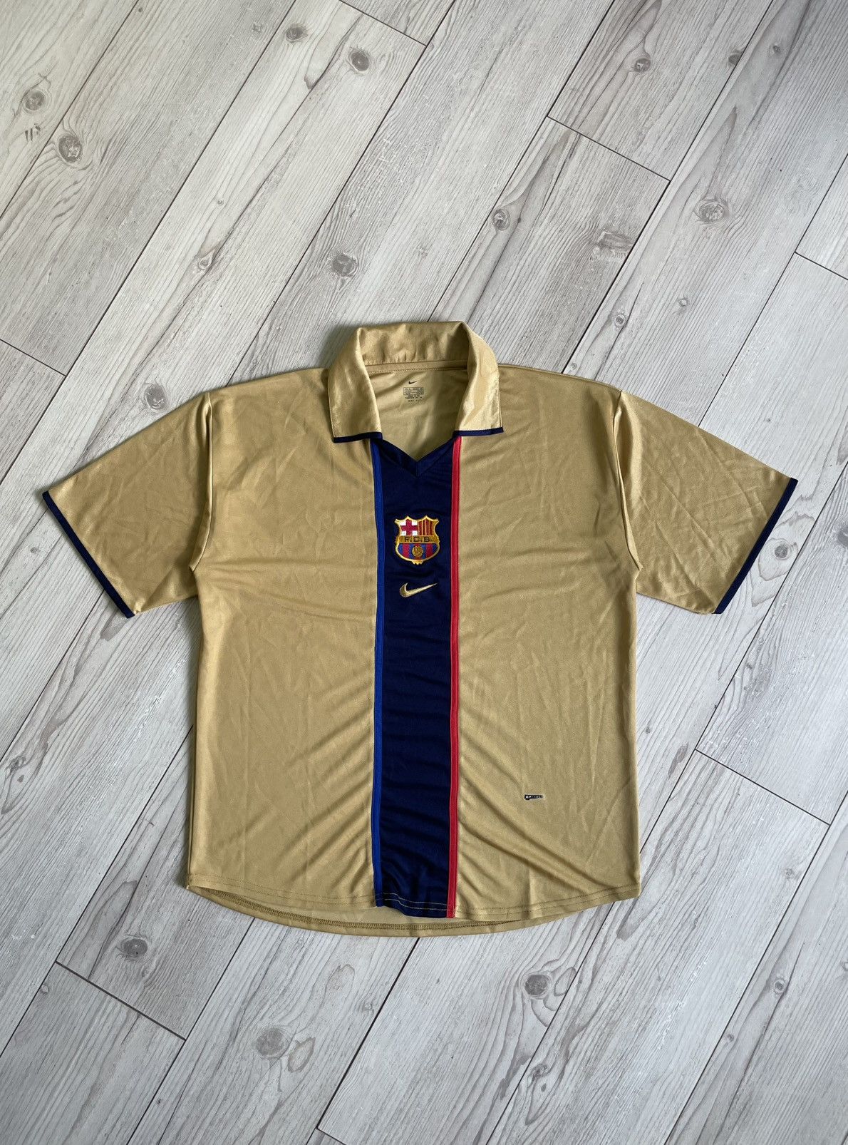 Nike × Vintage Nike Barcelona 2001/2002 Soccer Jersey Away Football Shirt Size US XL / EU 56 / 4 - 3 Thumbnail