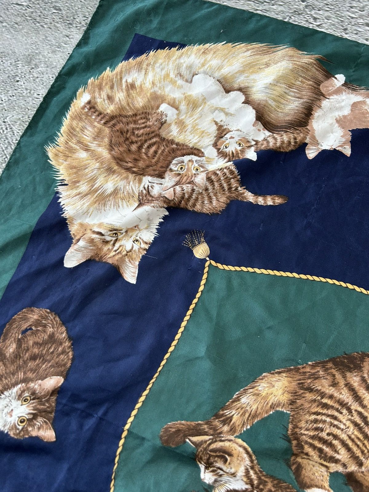 Vintage Vintage scarf cats fullprint shawl Size ONE SIZE - 15 Thumbnail