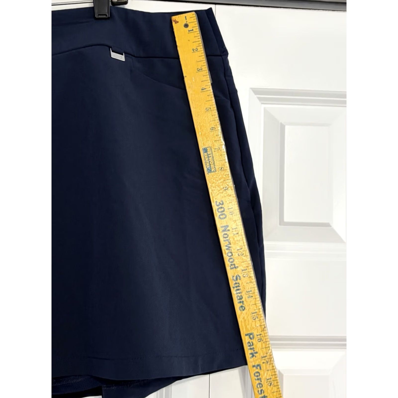 Vintage Greg Norman Women’s Skort Navy Blue 2XL Pull-On Play Dry UV Protection Short Geometric Moisture Wicking Pockets Athletic Sport Activewear Size ONE SIZE - 4 Thumbnail