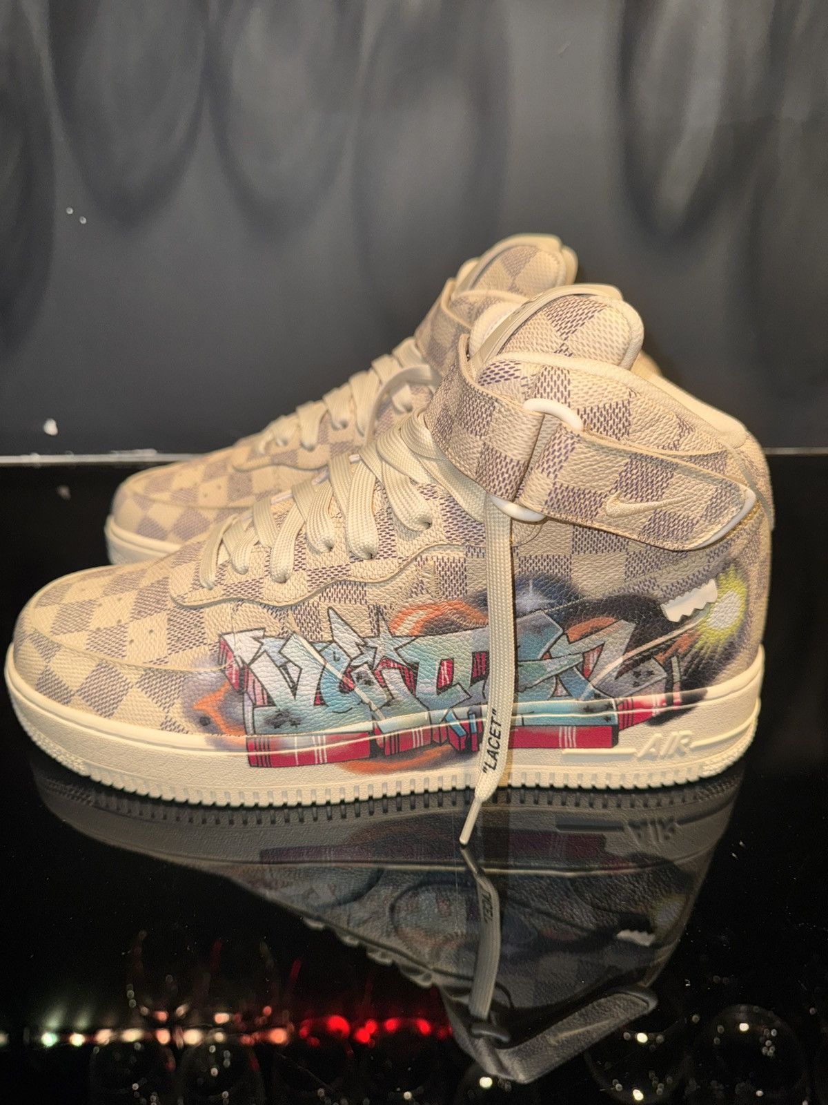 Louis Vuitton Louis Vuitton x Nike Air Force 1 Mid Graffit Damier Azur Size US 10 / EU 43 - 1 Thumbnail