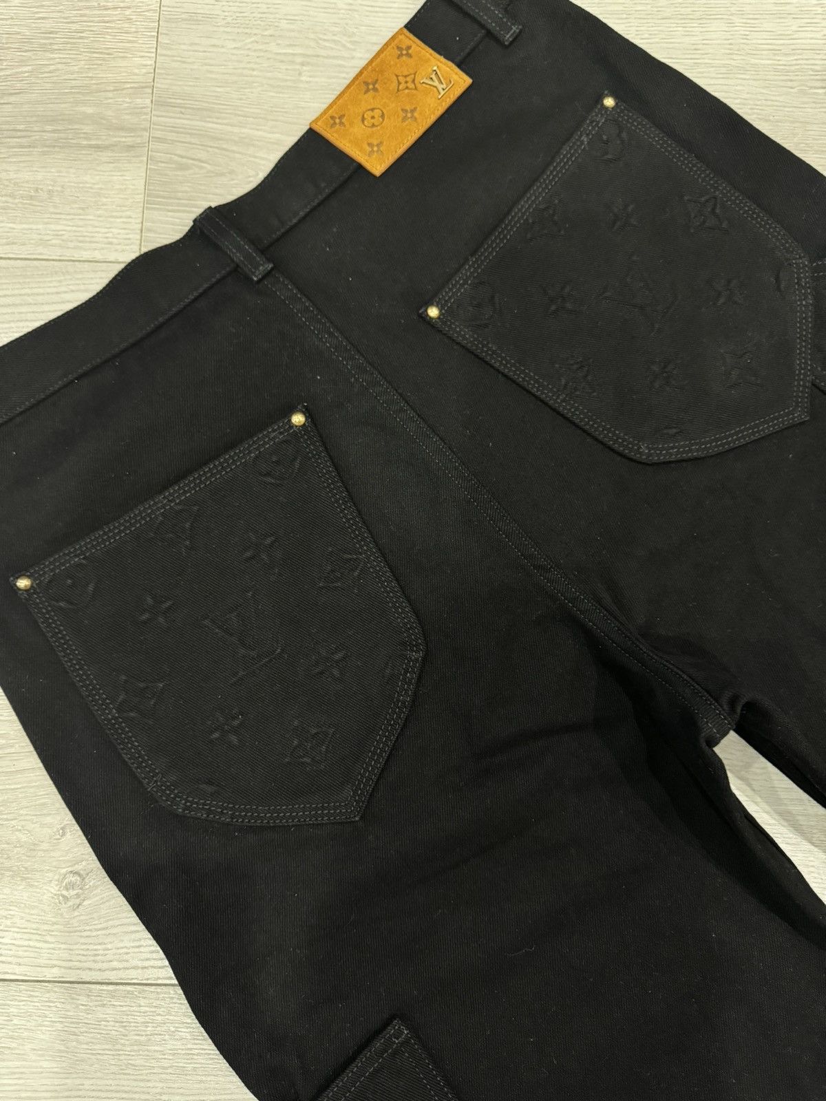 Louis Vuitton LOUIS VUITTON MONOGRAM WORKWEAR CARPENTER BLACK Size US 34 / EU 50 - 12 Thumbnail