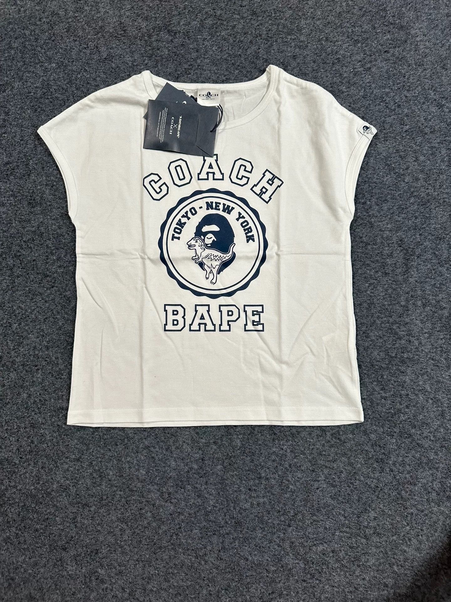 Bape Bape Multi Camo T-Shirt Casual Size US M / EU 48-50 / 2 - 1 Thumbnail