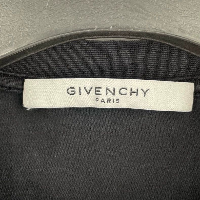 Givenchy Givenchy Distressed Patch Logo Short Sleeve Size US M / EU 48-50 / 2 - 4 Thumbnail
