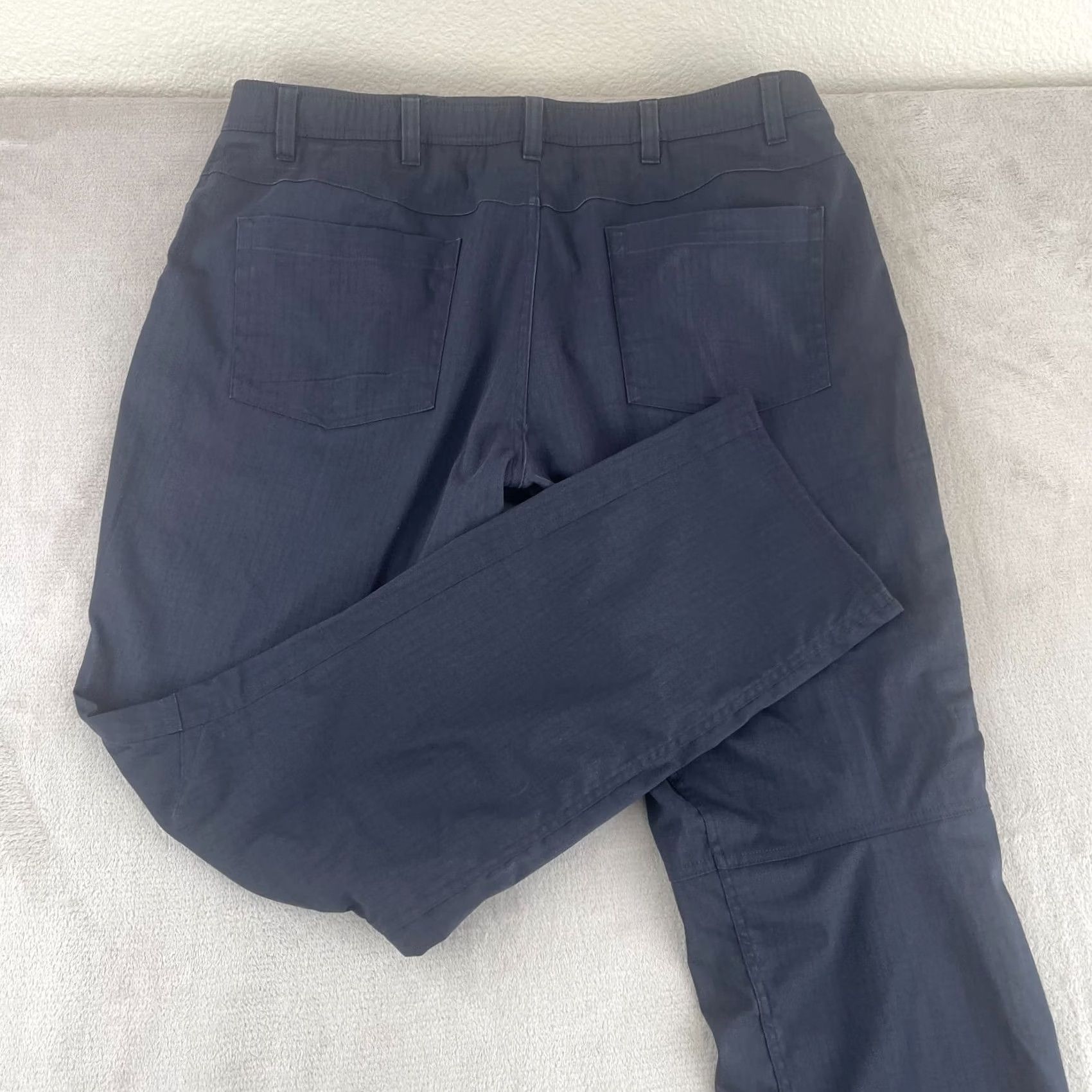 Nike Vintage Nike Track Pants Mens Medium Black Nylon Ankle Zip Lined 90s Swoosh Size US 31 - 4 Thumbnail