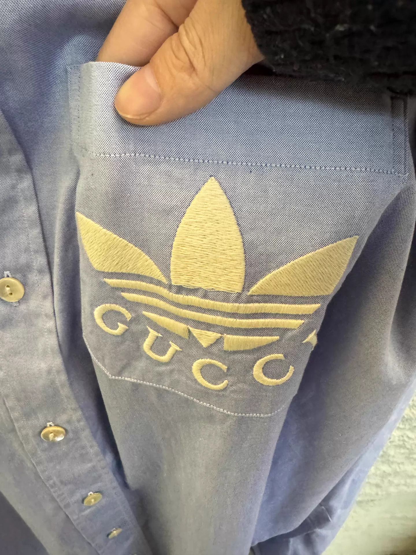 Gucci Gucci x Adidas blue oversized shirt pocket logo embroidery Size US M / EU 48-50 / 2 - 2 Thumbnail