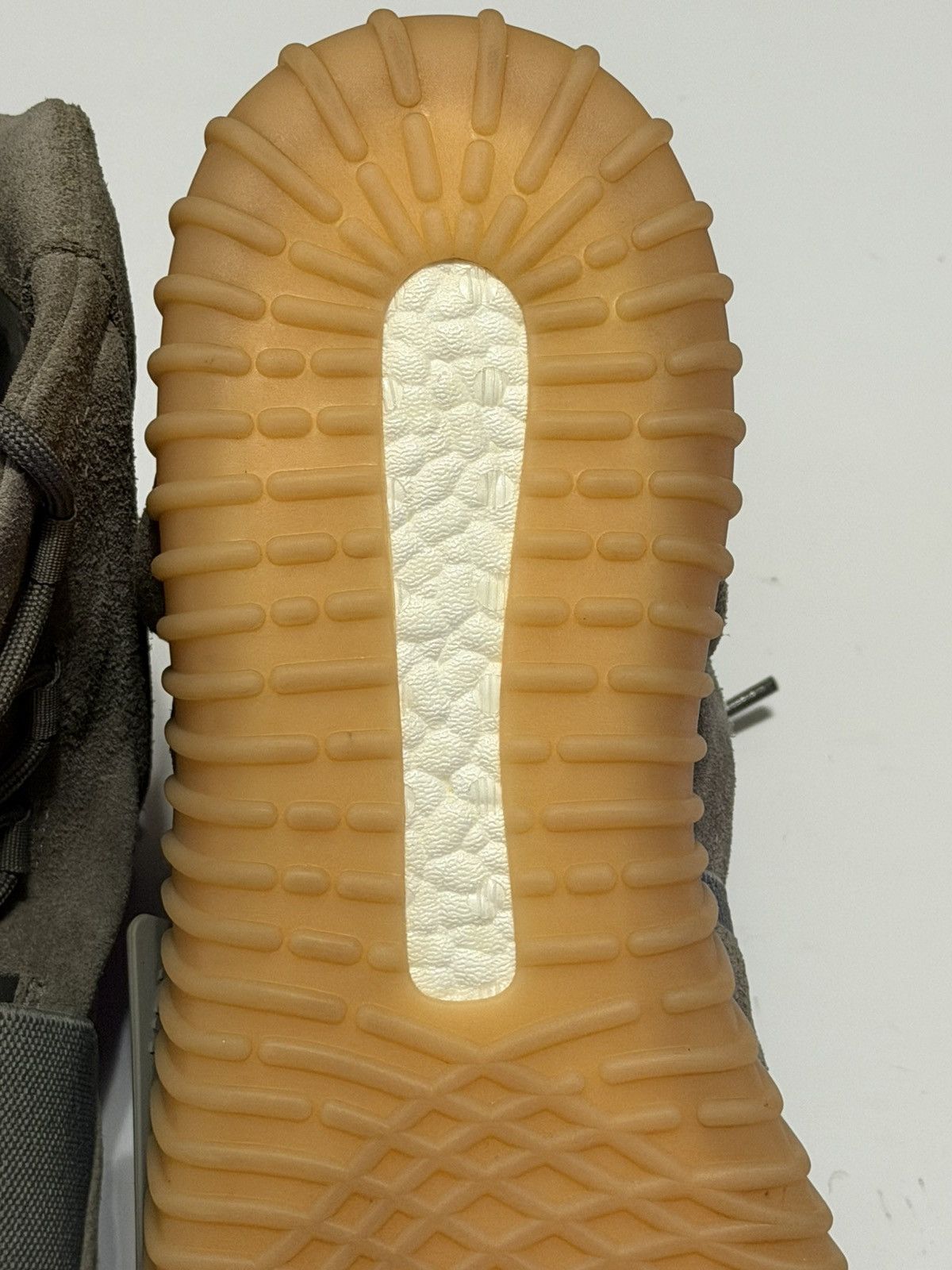 Yeezy Yeezy boost 750 grey glows Size US 10 / EU 43 - 5 Thumbnail