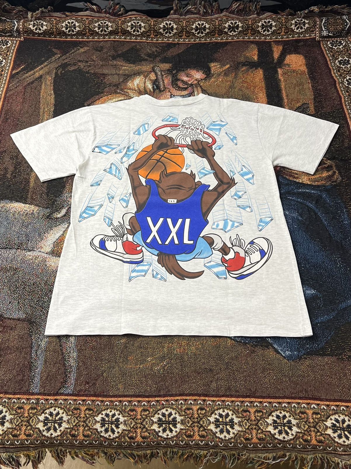 Warner Bros Vintage Taz Basketball AOP Tee Size US L / EU 52-54 / 3 - 2 Thumbnail