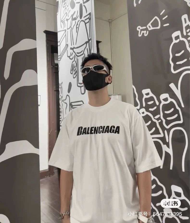 Balenciaga Balenciaga White monogram logo short sleeve Size US XXS / EU 40 - 4 Thumbnail