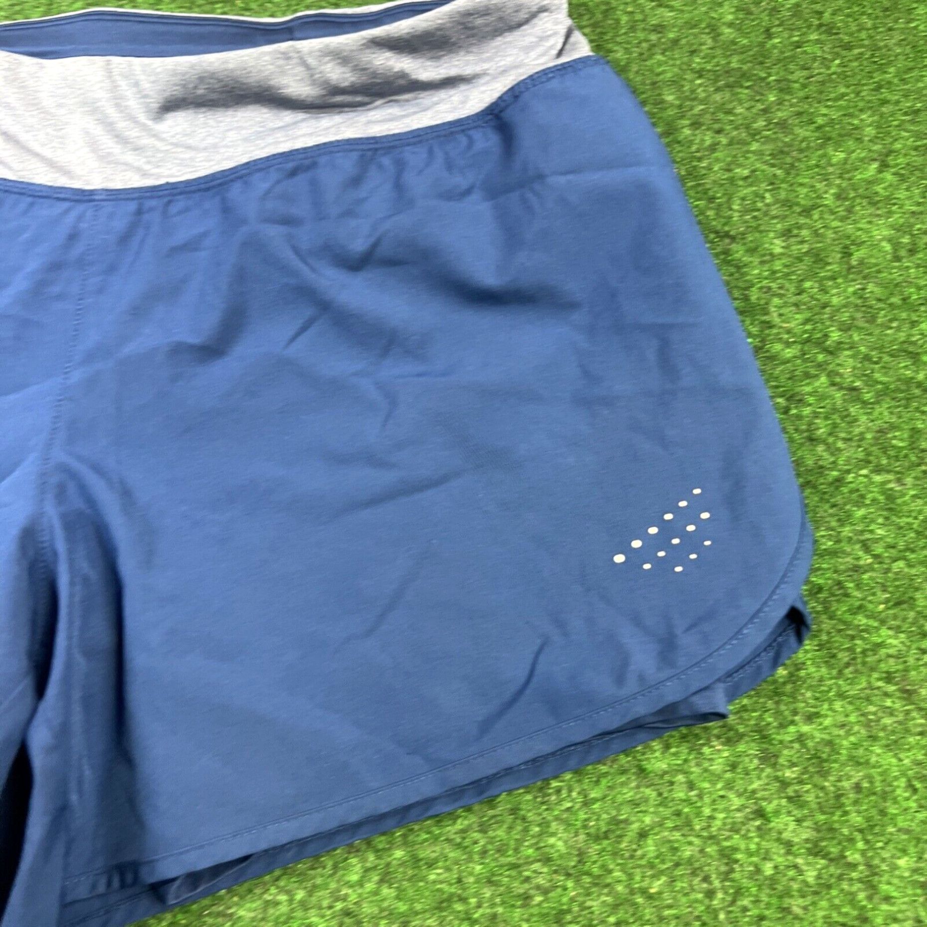 Avia Avia Women’s Navy Running Shorts with Bike Liner Size M (8-10) Size 32" / US 10 / IT 46 - 3 Thumbnail
