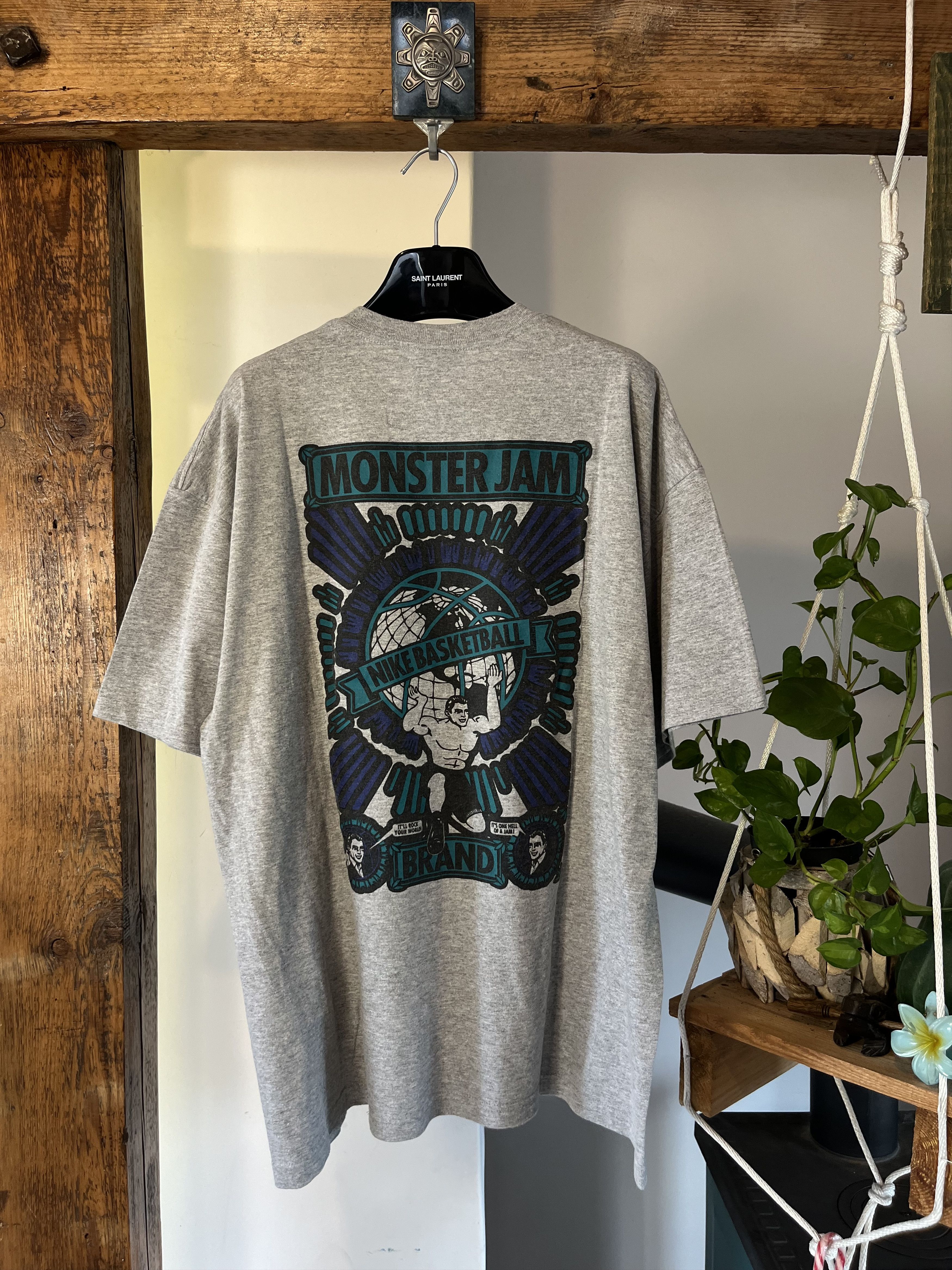 Nike 90s Nike Basketball Monster Jam Rare "IT'LL ROCK YOUR WORLD" Size US XL / EU 56 / 4 - 2 Thumbnail