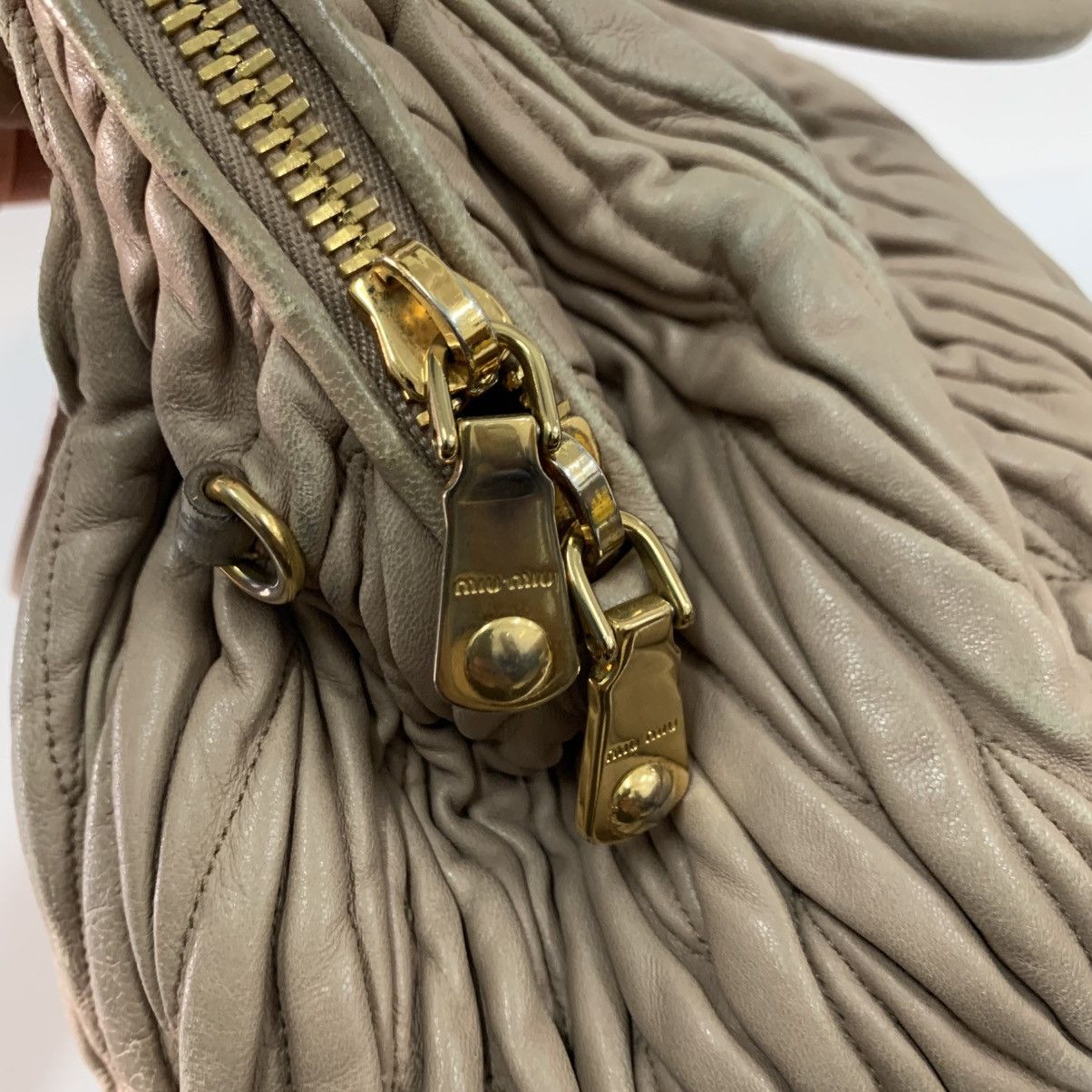 Miu Miu Miu Miu Matelasse Leather Handbag Size ONE SIZE - 10 Thumbnail