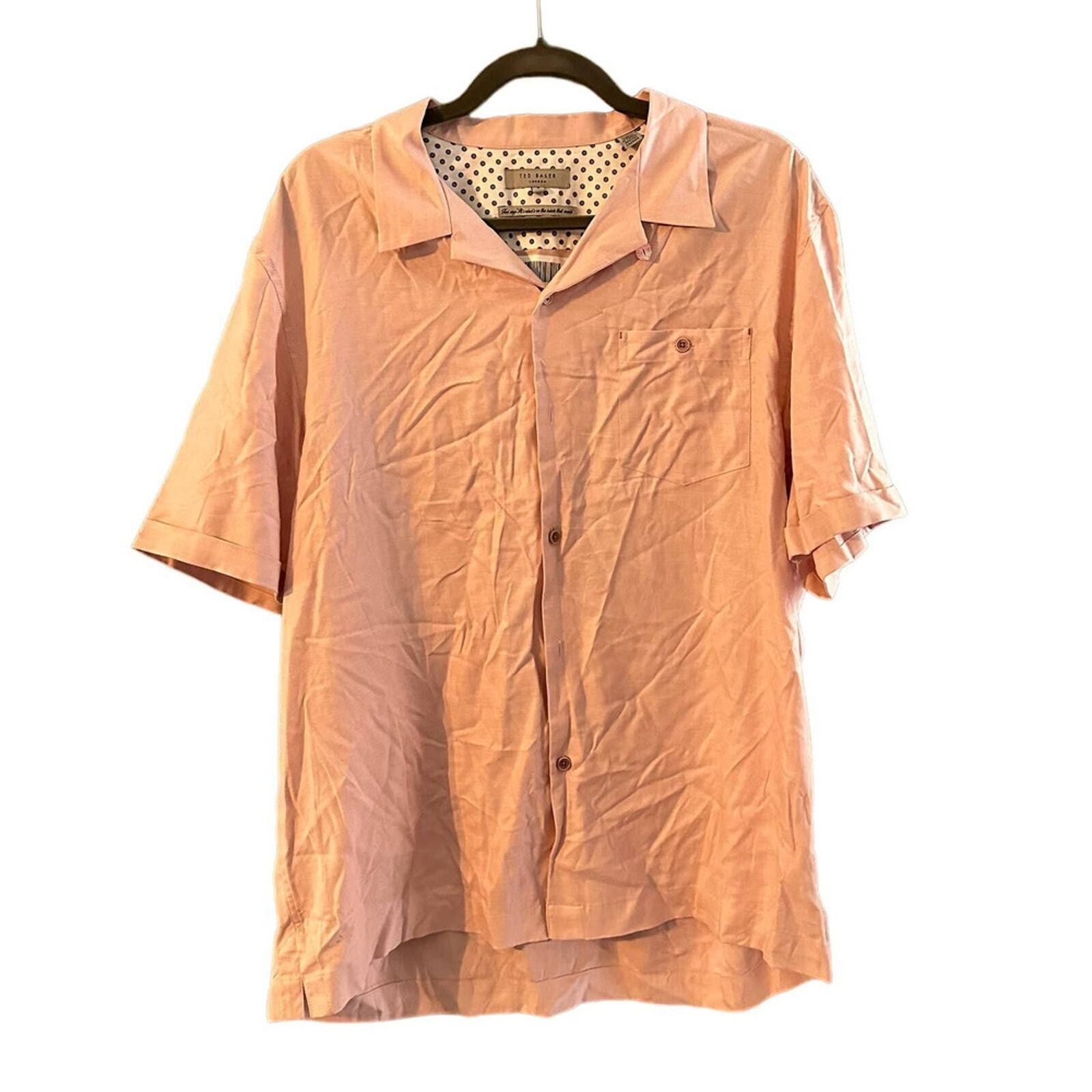 Other Ted Baker Pink Short Sleeve Button Up Collared Size Small Size US S / EU 44-46 / 1 - 1 Thumbnail