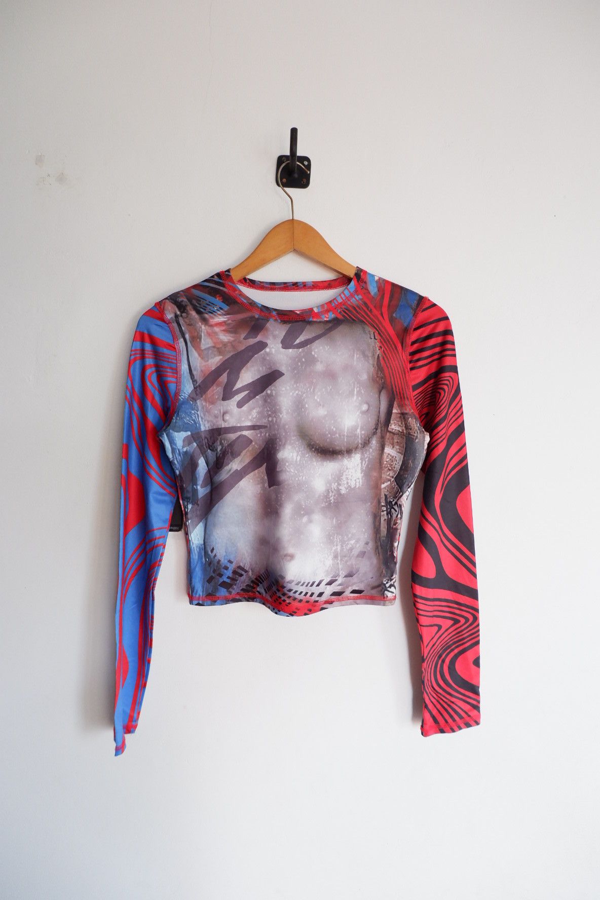 20471120 Vintage Boobs Printed Polyester Long sleeve Size M / US 6-8 / IT 42-44 - 1 Thumbnail