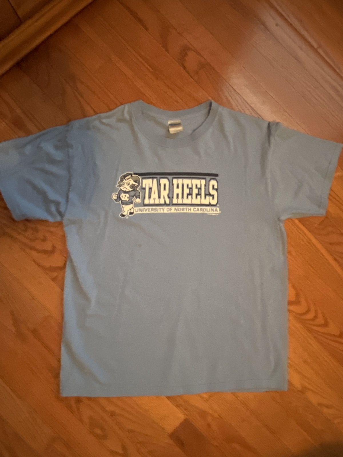 Gildan UNC Tarheel T-Shirt Size US L / EU 52-54 / 3 - 1 Thumbnail