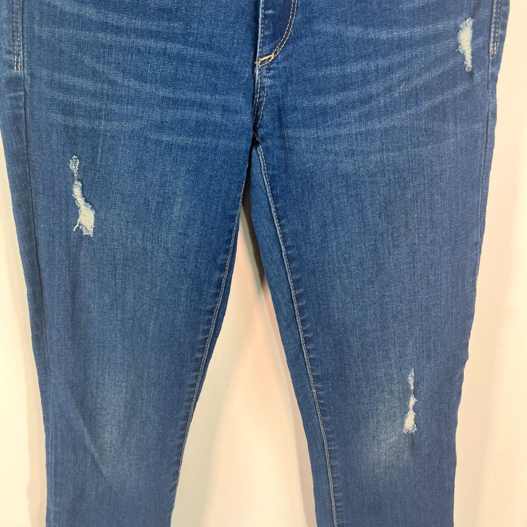 Gap Gap 1969 Womens Skinny Ankle Jeans Distressed Blue Denim Size 25 R 26X27 Size 42" / US 20 - 3 Thumbnail
