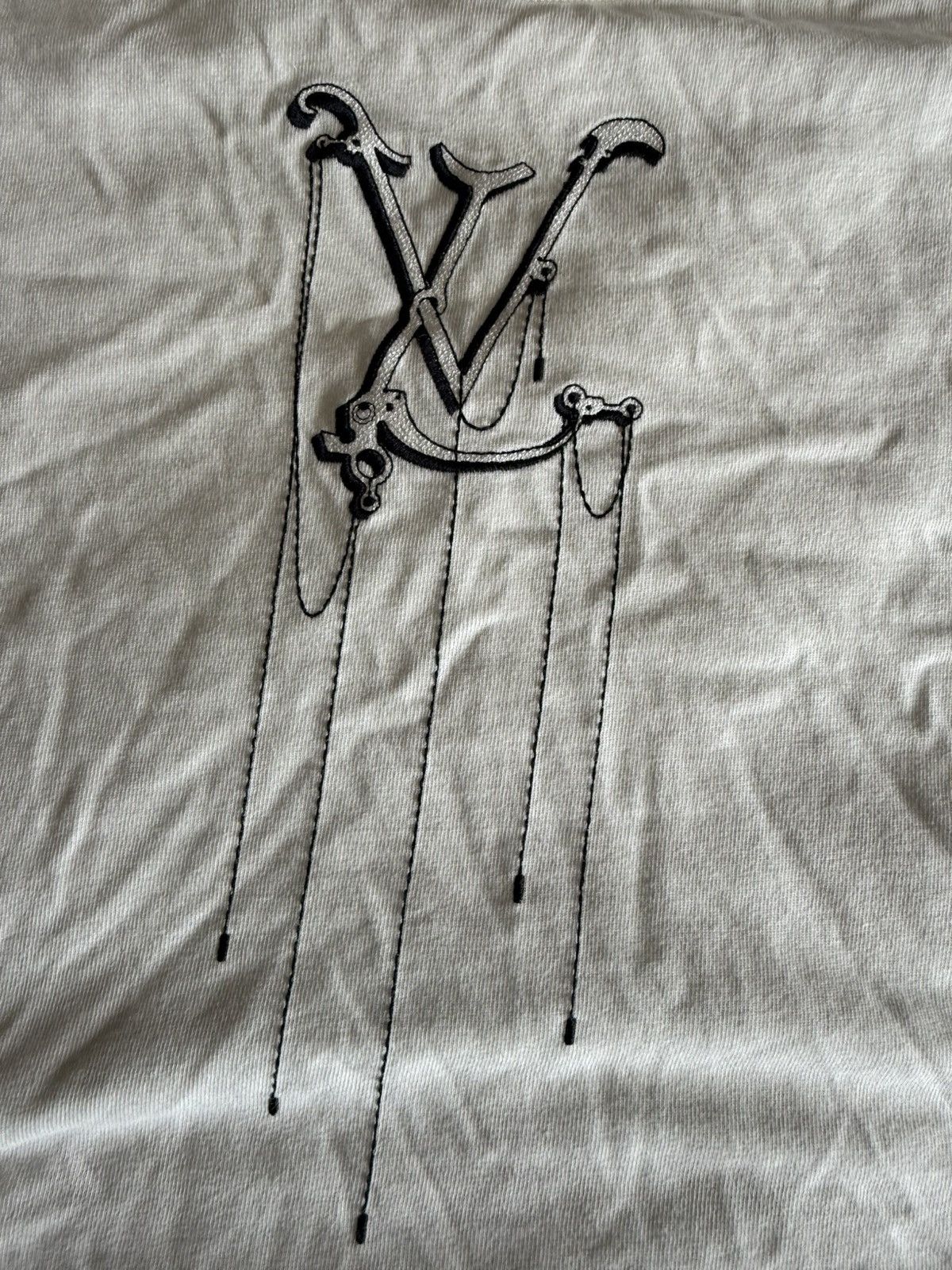 Louis Vuitton Louis Vuitton chain-logo graphic T-shirt Size US L / EU 52-54 / 3 - 2 Thumbnail