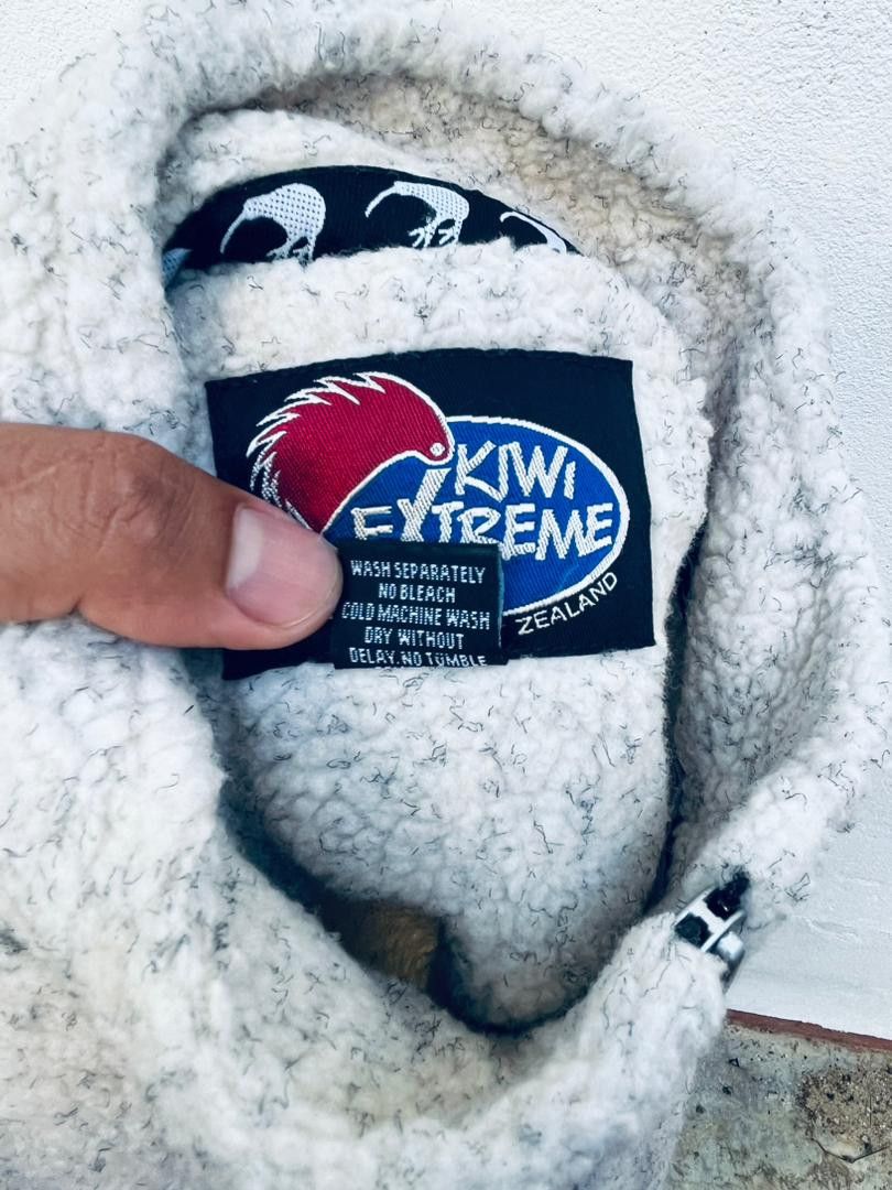 Japanese Brand × Vintage Vintage Kiwi Extreme Japanese Designer Fashion Style Size US L / EU 52-54 / 3 - 9 Thumbnail