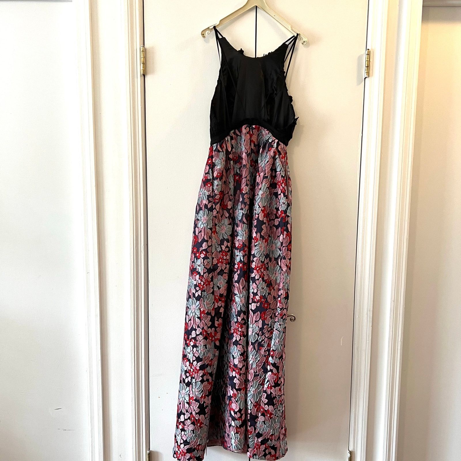 Monique Lhuillier ML Monique Lhuillier Multi Floral maxi dress Gown size 0 C10 Size XS / US 0-2 / IT 36-38 - 7 Thumbnail