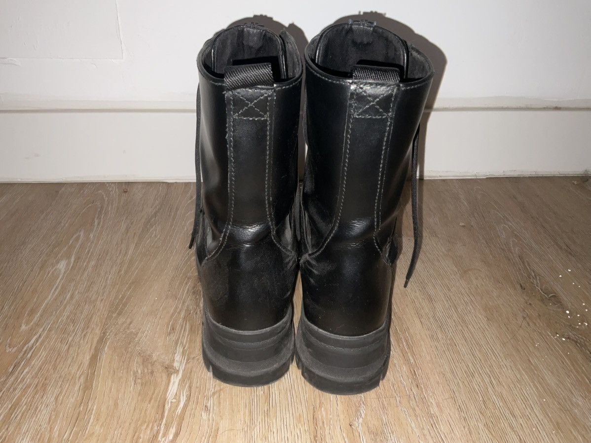 Ugg Rare real leather boots UGG Size US 10 / IT 40 - 2 Thumbnail