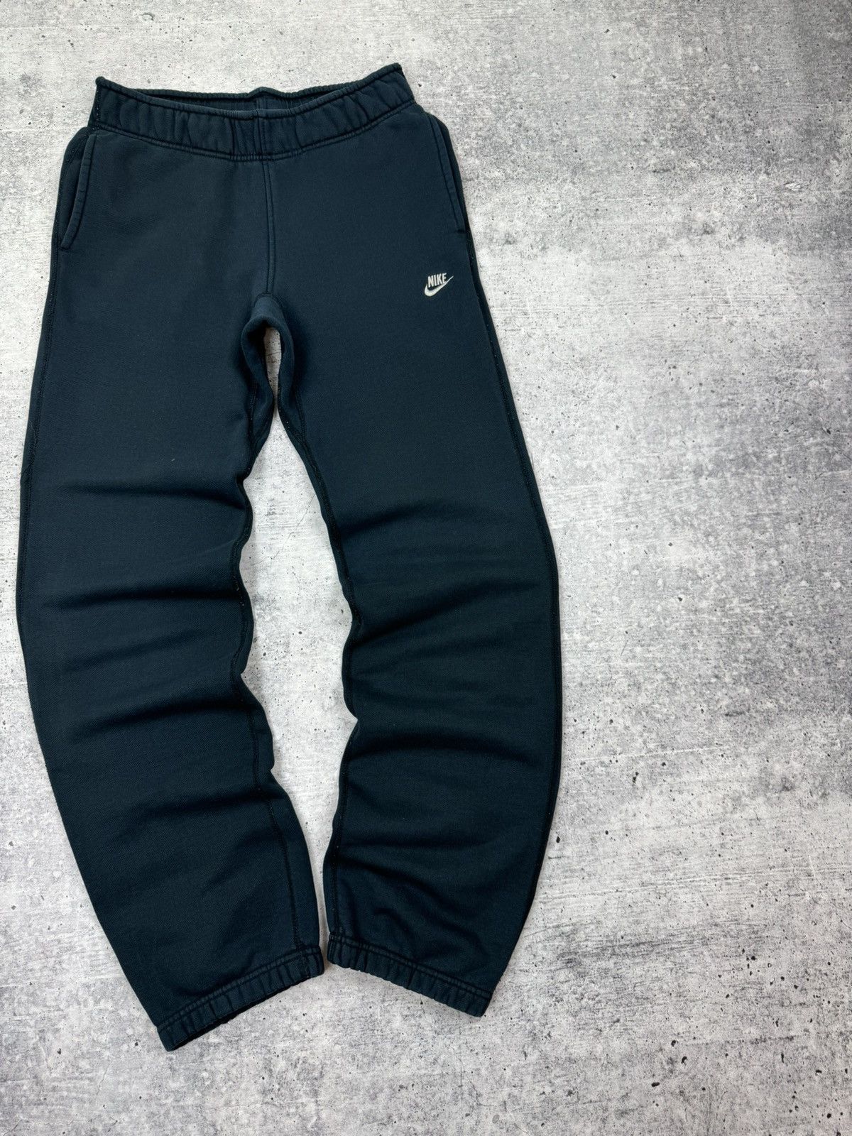 Nike Vintage Nike Swoosh Logo Dark Blue Sweatpants Track Pants S Size US 30 / EU 46 - 2 Thumbnail