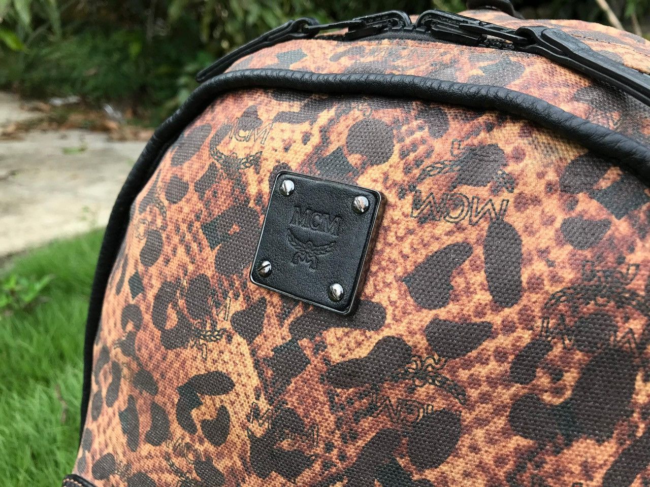 MCM Authentic MCM Leopard Print Medium Reversible Backpack Size ONE SIZE - 8 Thumbnail