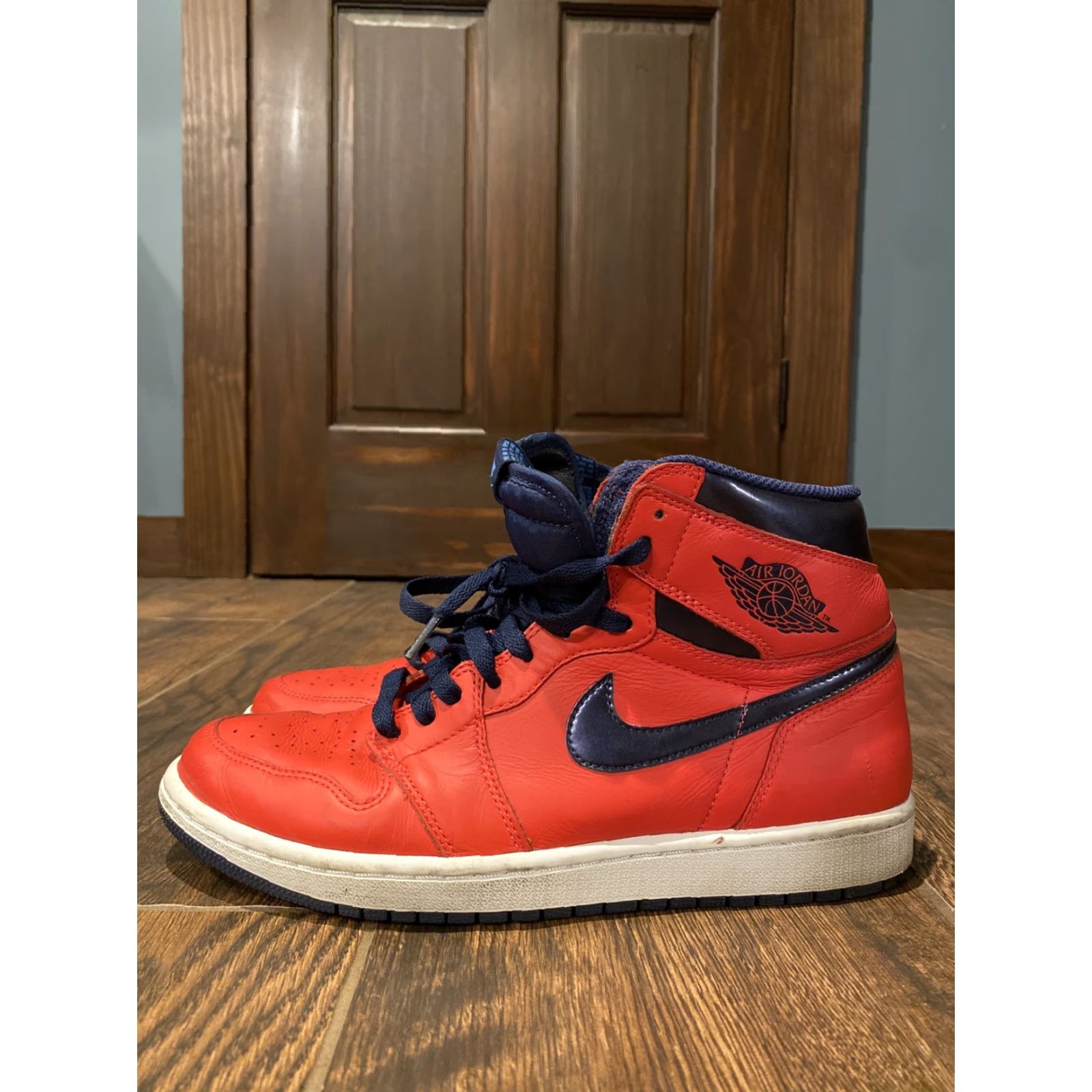 Nike Nike Air Jordan 1 Retro High David Letterman Sneaker 10 Mens Red Size US 10 / EU 43 - 5 Thumbnail