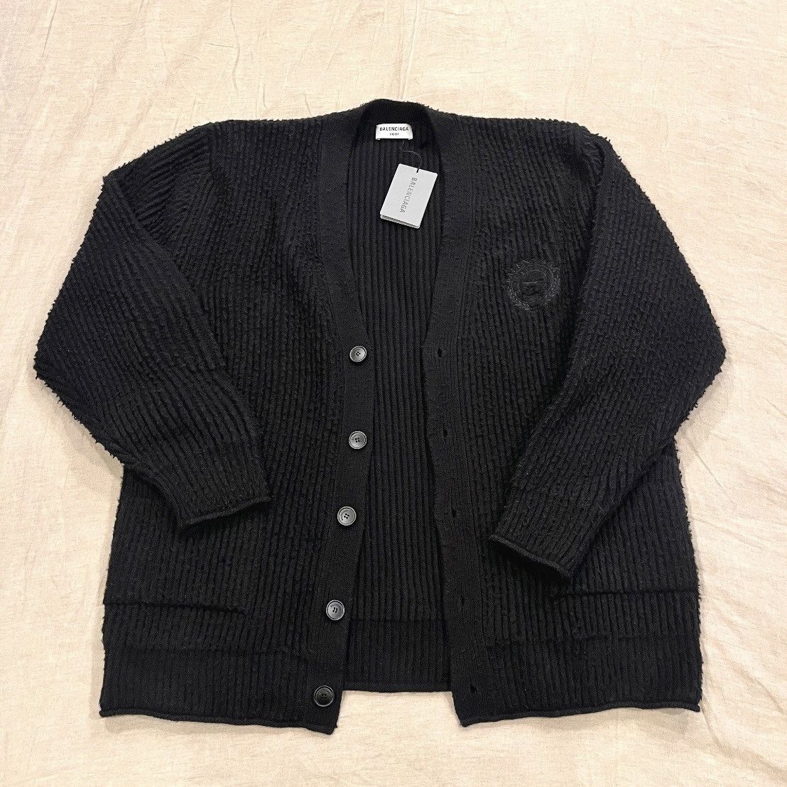 Balenciaga $2050 Balenciaga College Logo Heavy Wool Piled Knit Cardigan Size US L / EU 52-54 / 3 - 1 Thumbnail