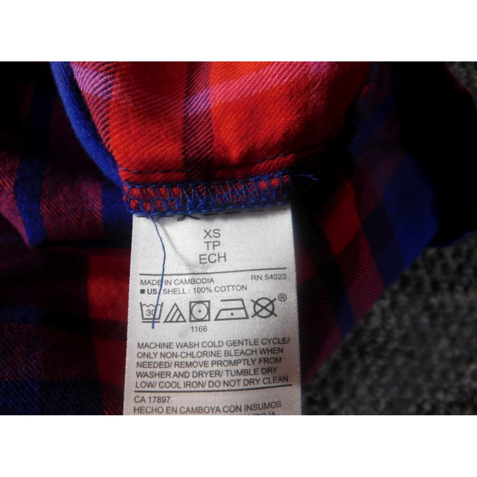 Old Navy Old Navy Womens Blouse XS Red Plaid Button-Up Long Sleeve Collared Cotton Button-Up Shirt - Casual, Regular Fit, Vintage: No Size XS / US 0-2 / IT 36-38 - 6 Thumbnail