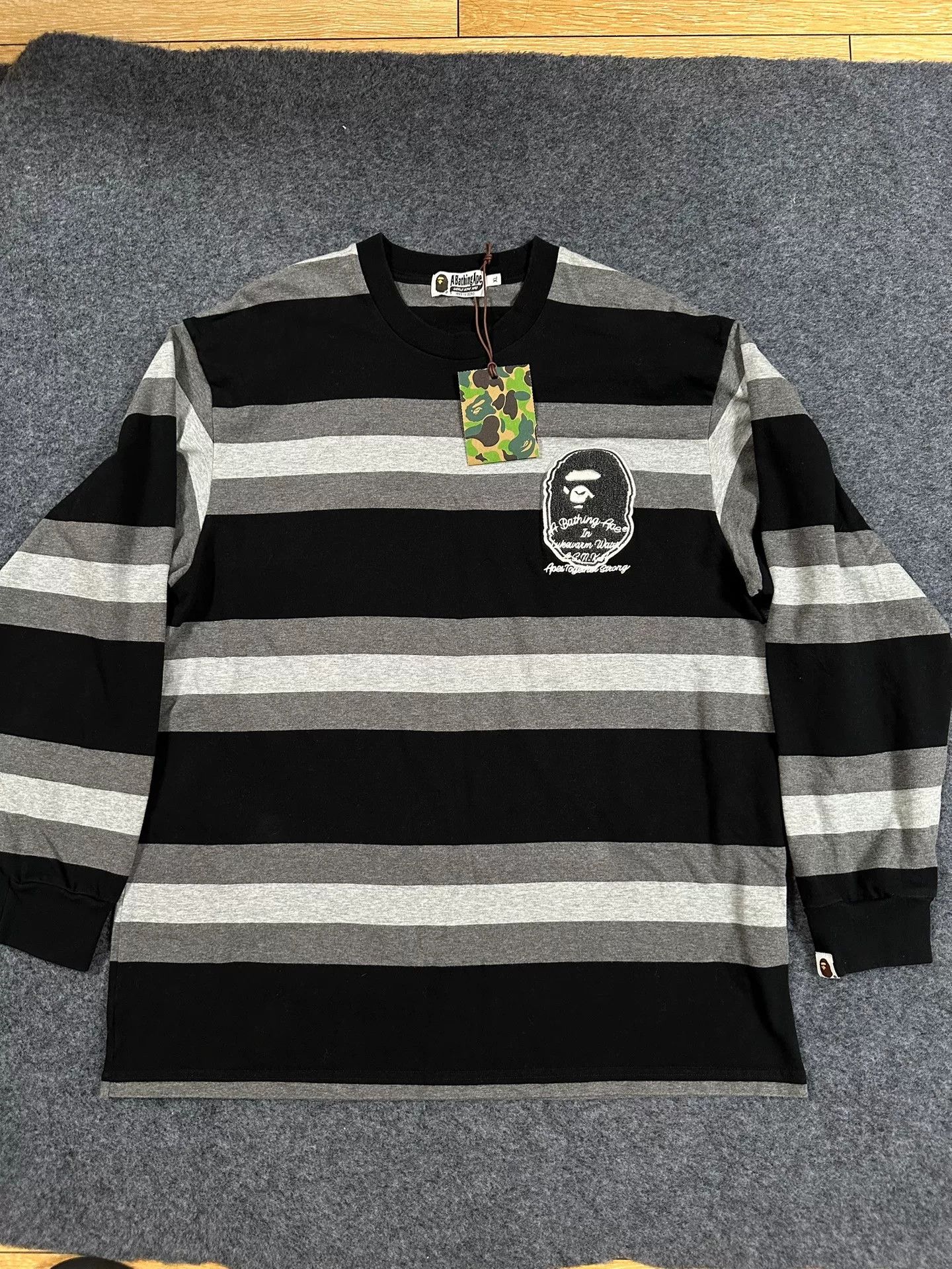 Bape Bape T Multi Shark T-Shirt Casual Size US XL / EU 56 / 4 - 1 Thumbnail