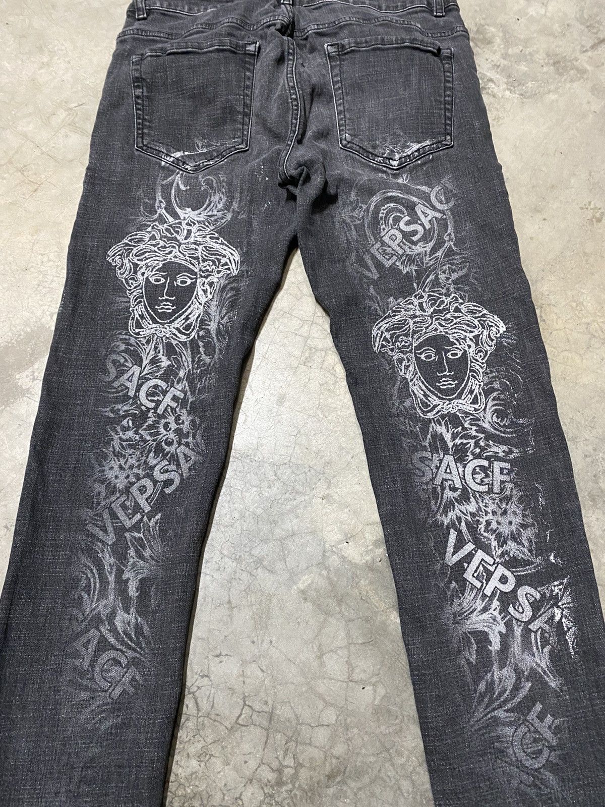 Japanese Brand × Vintage 💥last call💥Japanese Denim Versace Painted Slim Stretch p96 Size US 32 / EU 48 - 13 Thumbnail
