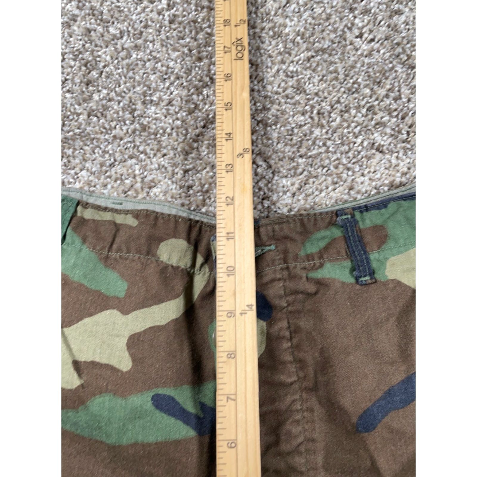 Vintage VT vintage Men's Cargo Pants Medium Long 33x31 Green Woodland Camouflage Army Outdoor 90s Size US 33 - 7 Thumbnail